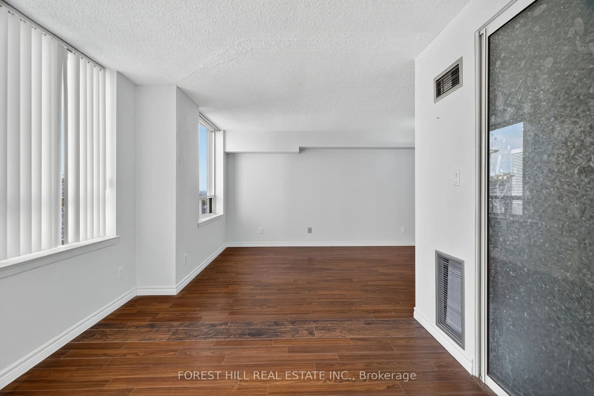 633 Bay Street, #2322