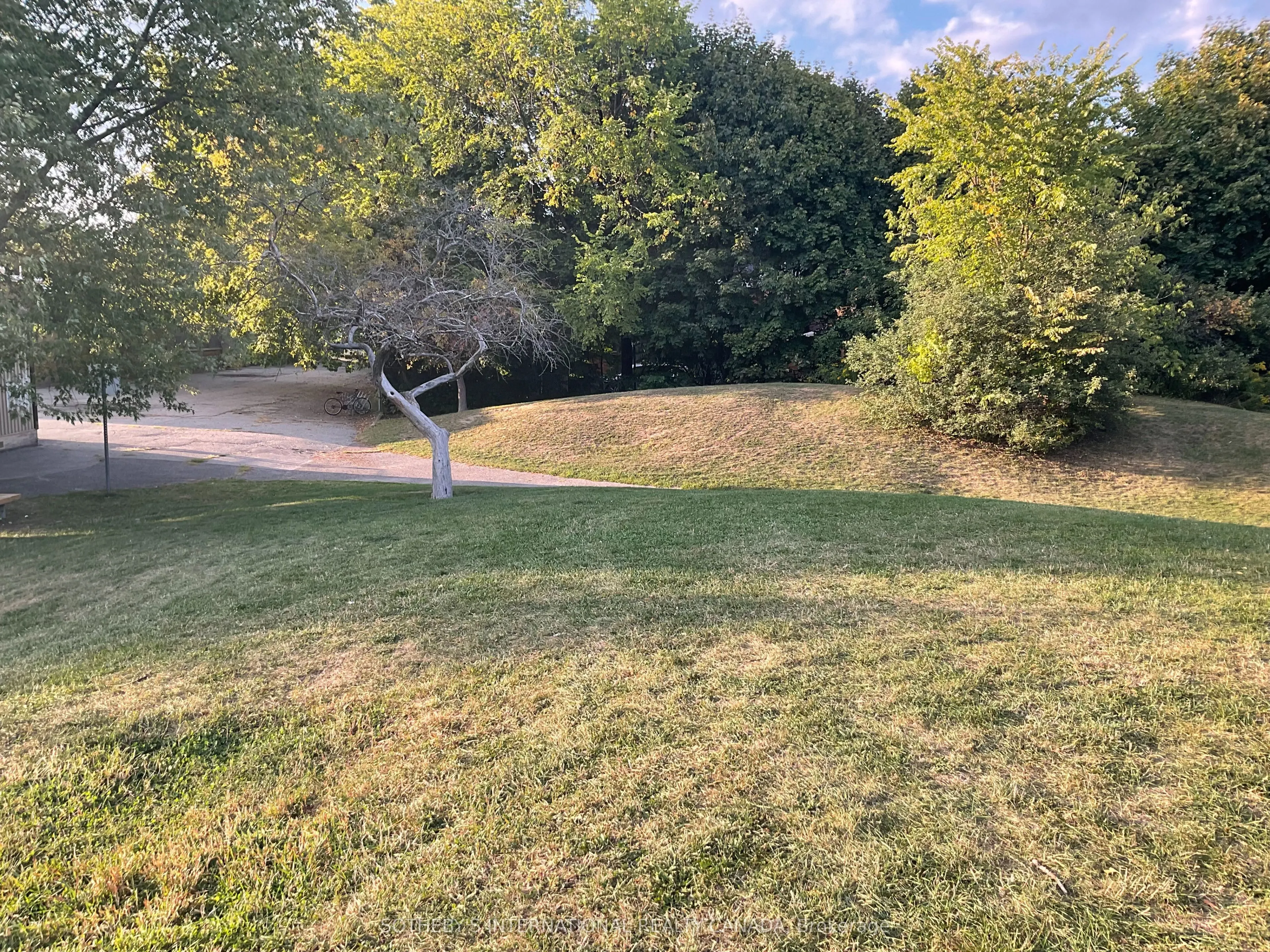 153 Glen Cedar Road