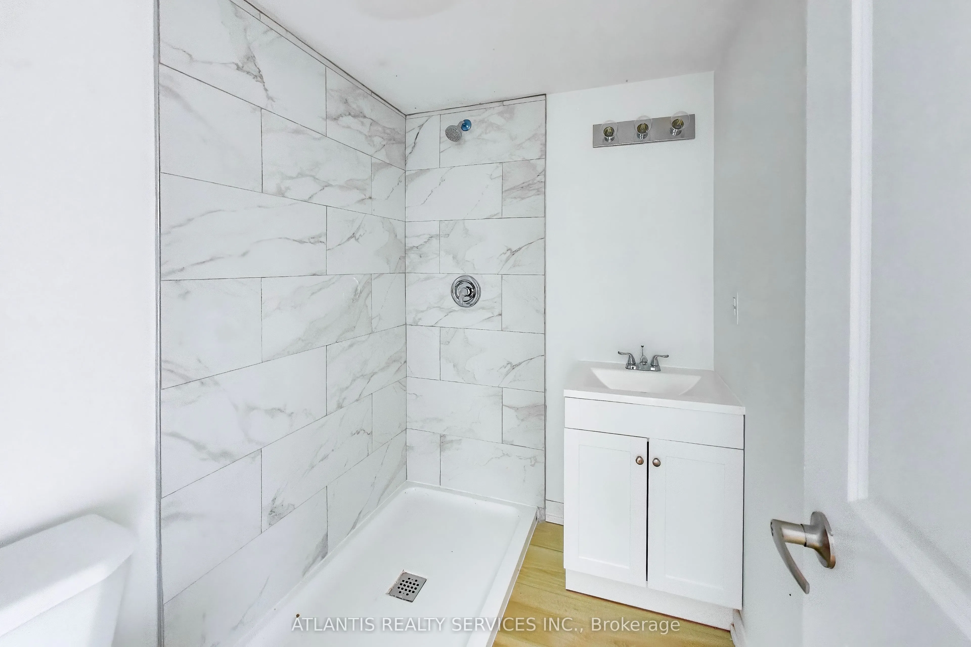 681 Dovercourt Road, #2