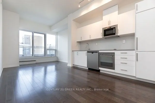 460 Adelaide Street E, #933