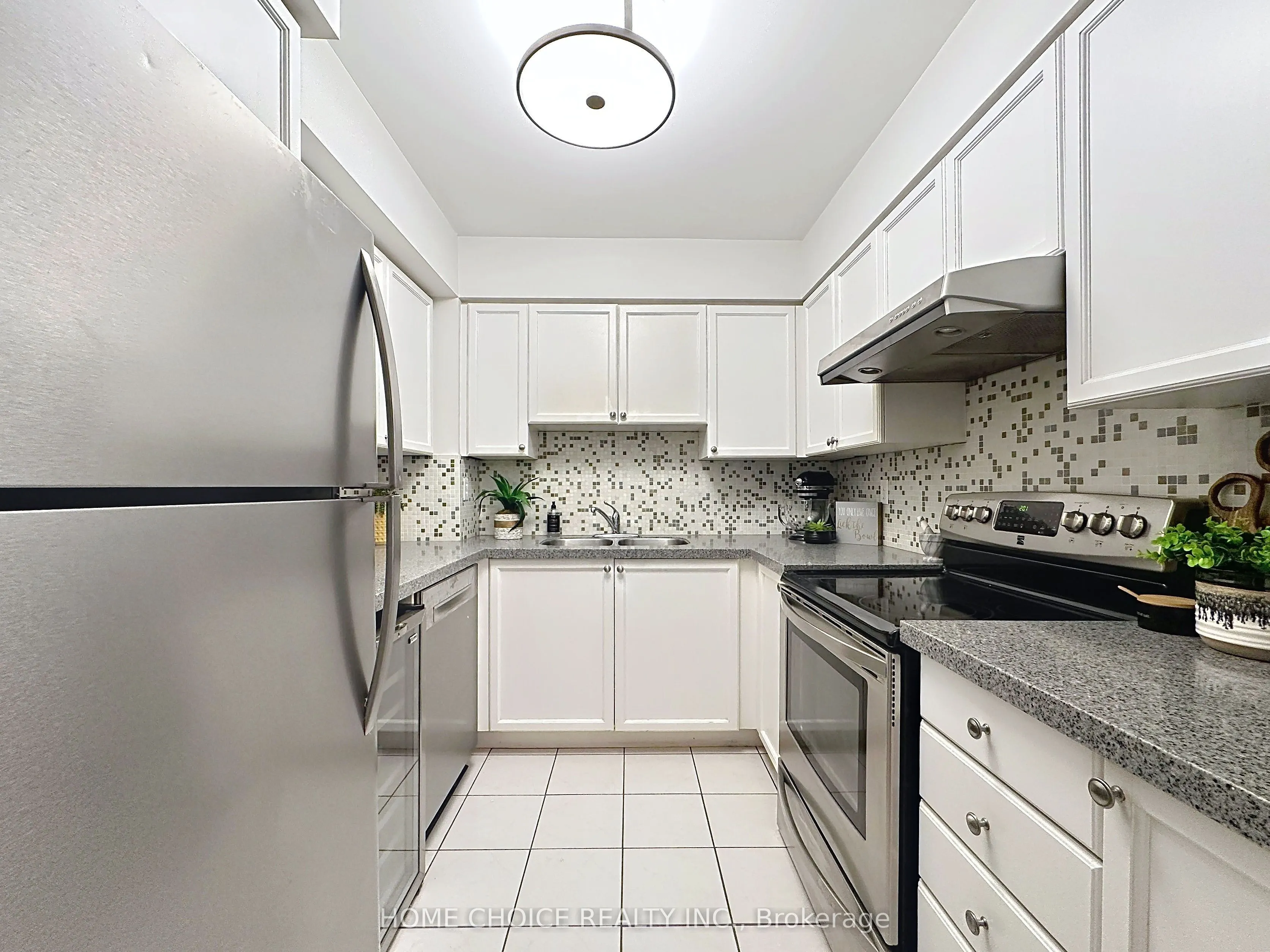 28 Empress Avenue, #215