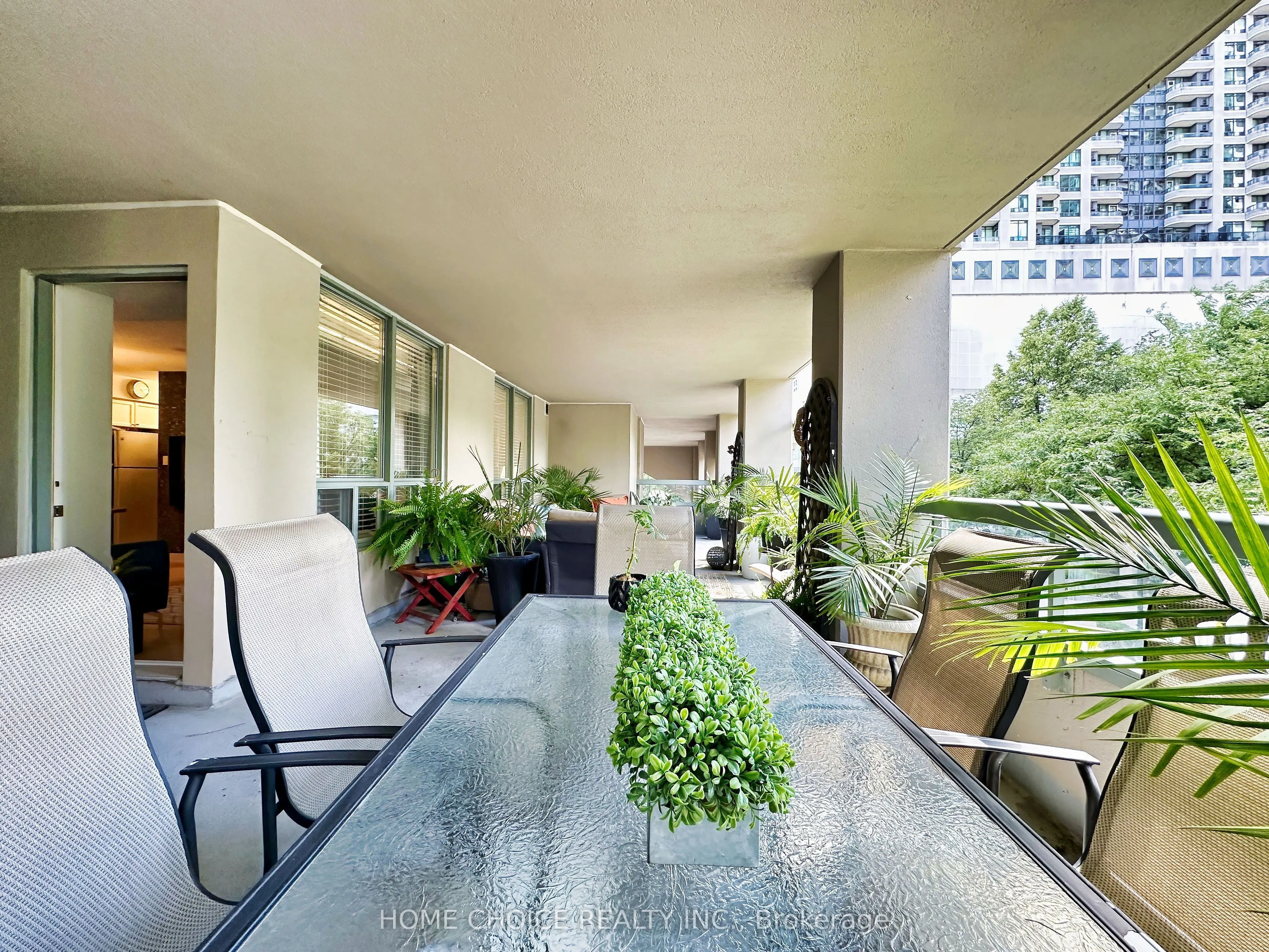 28 Empress Avenue, #215