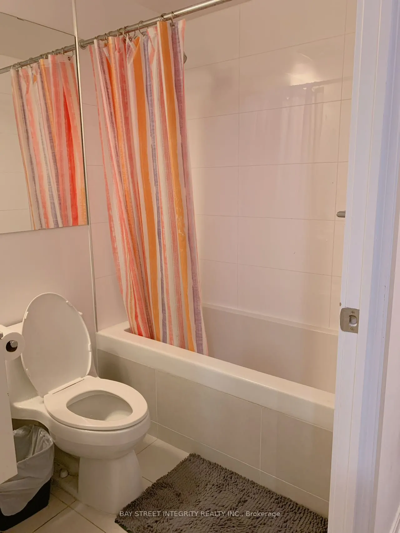 42 Charles Street E, #1806