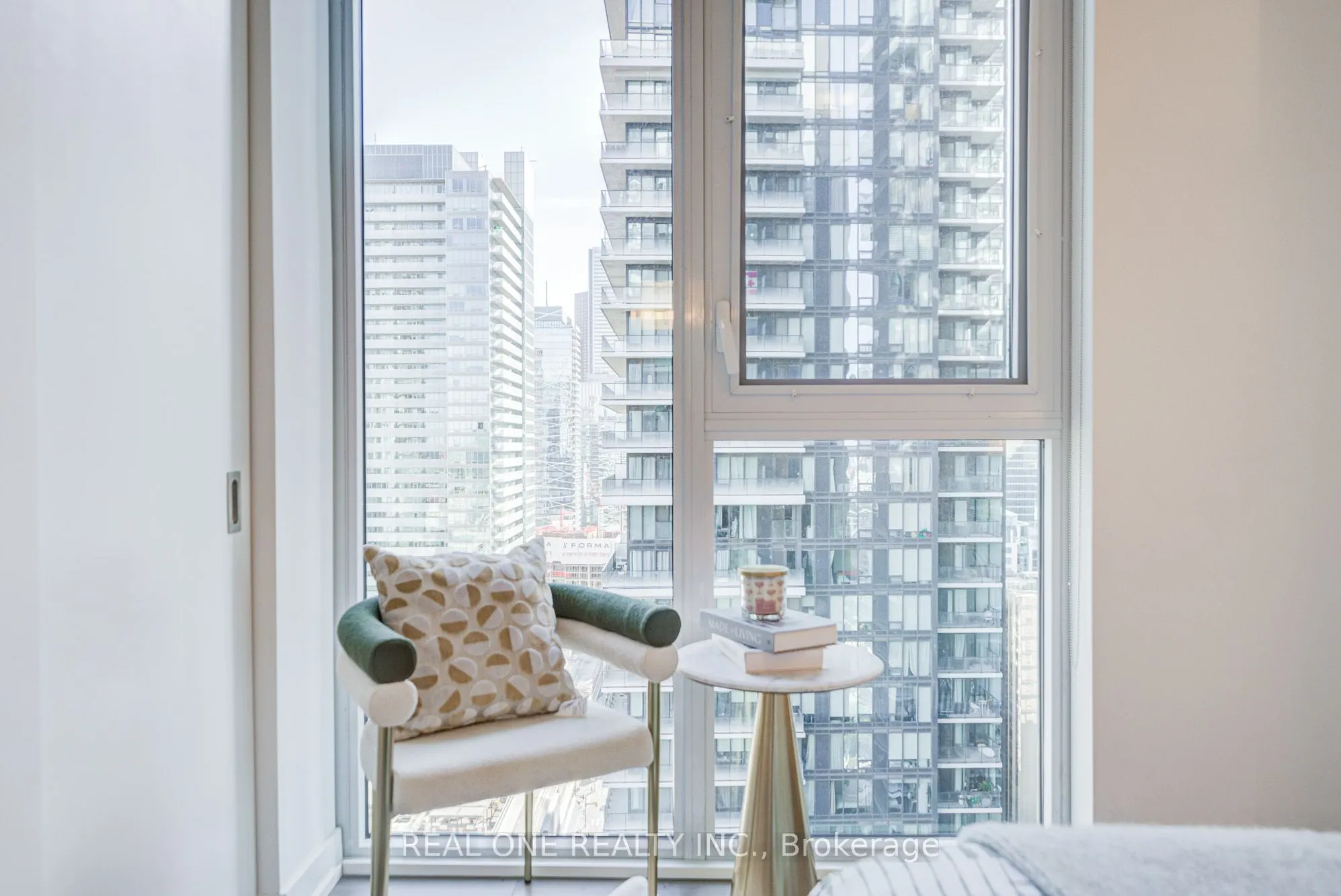 357 King Street W, #2803