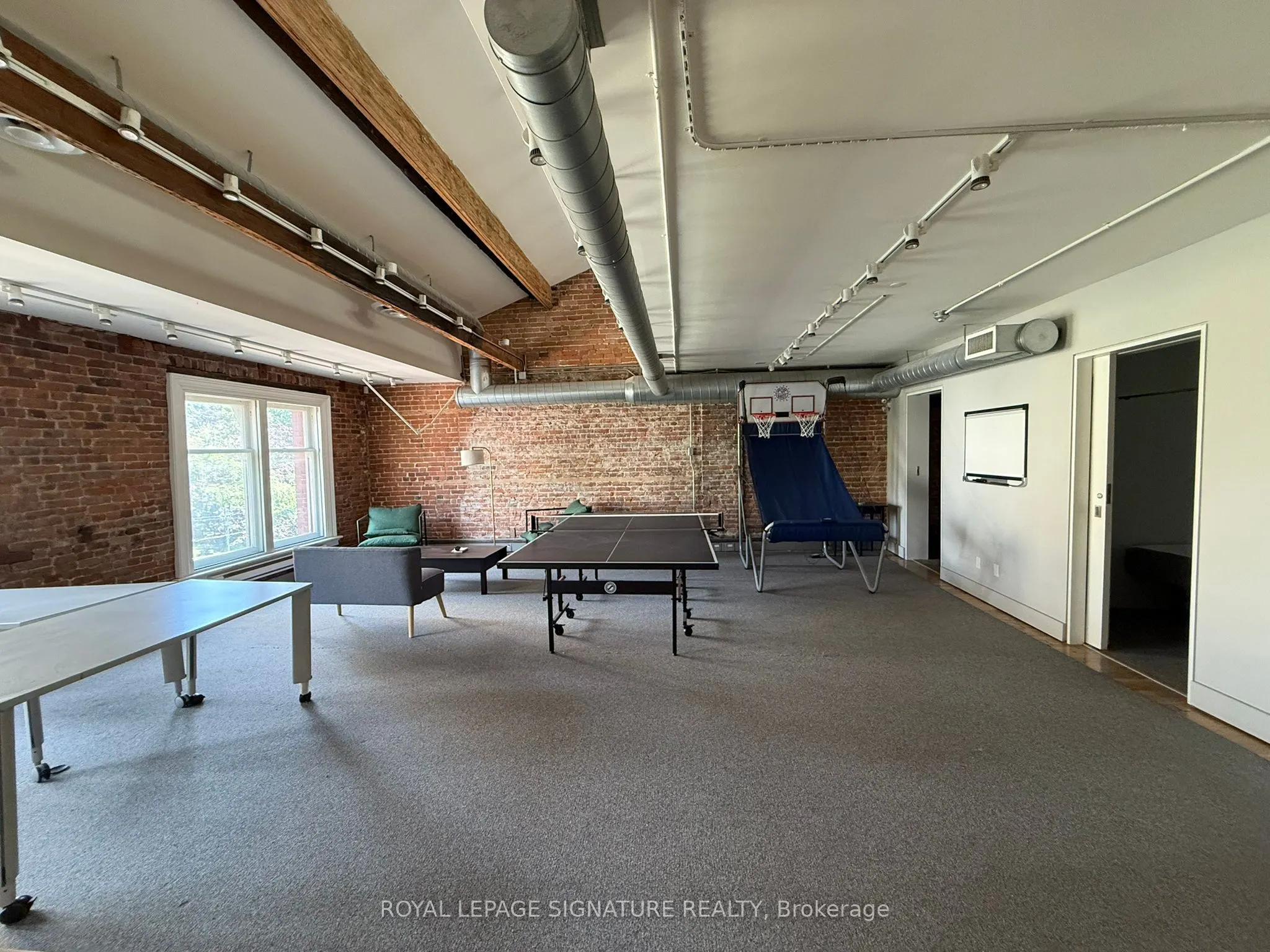 105 King Street E, #3/4th Flr