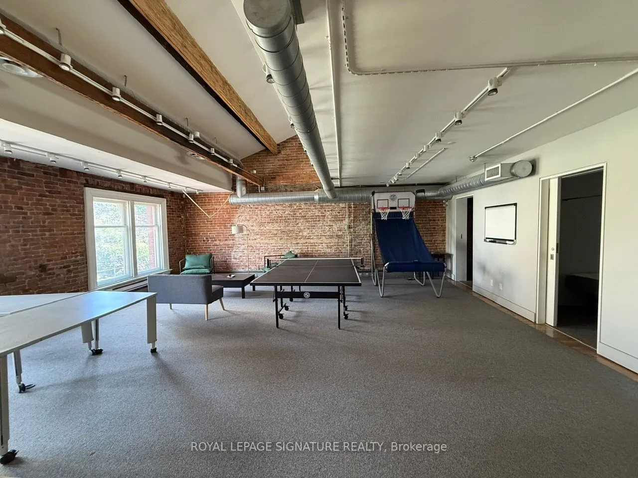 105 King Street E, #3/4th Flr