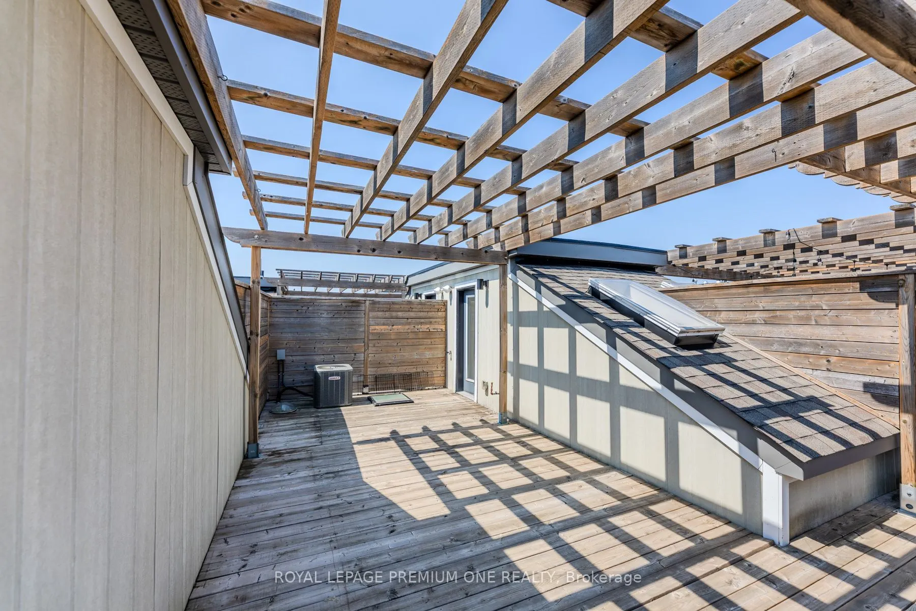 1145 Ossington Avenue N, #8