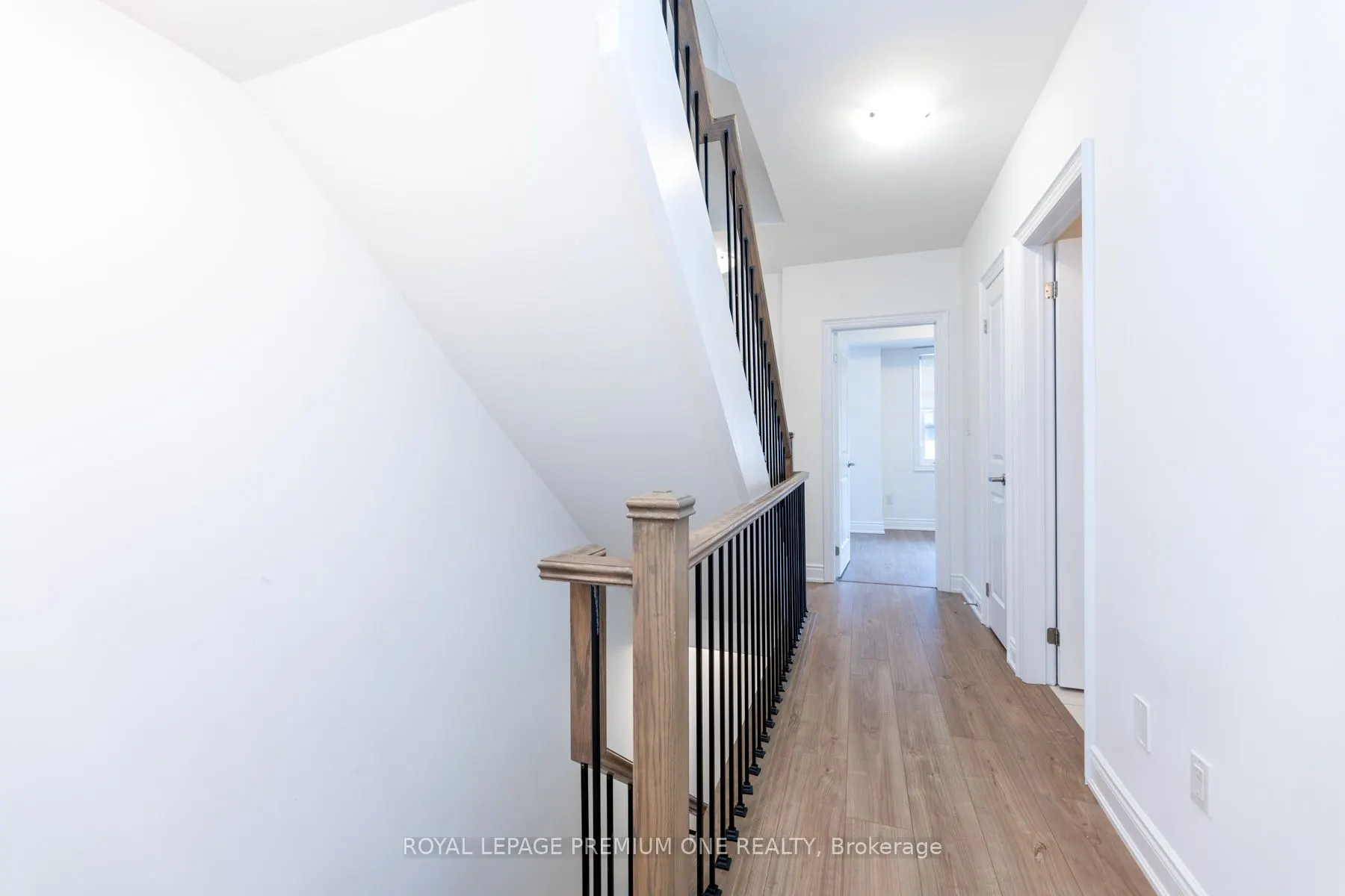 1145 Ossington Avenue N, #8
