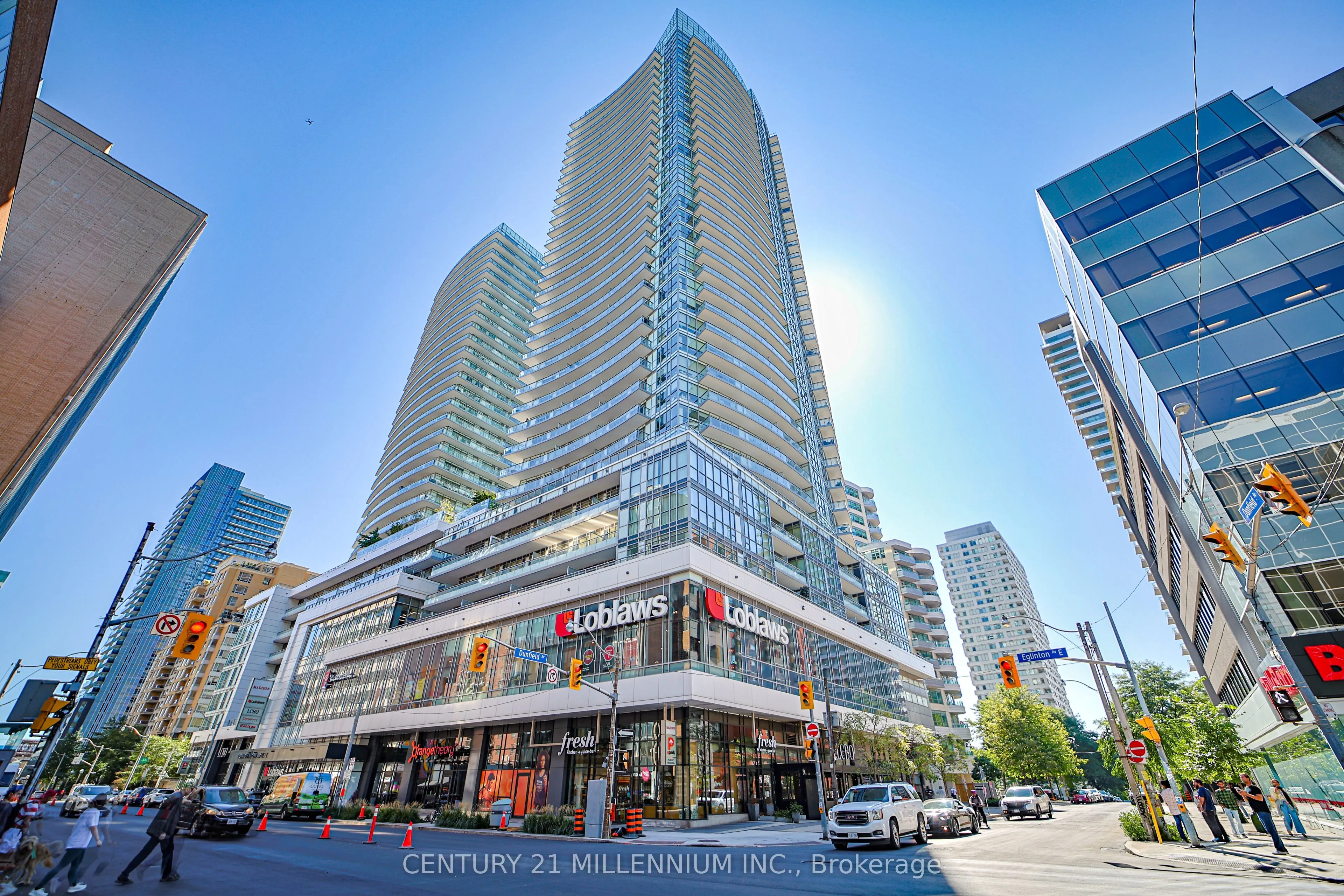89 Dunfield Avenue, #405
