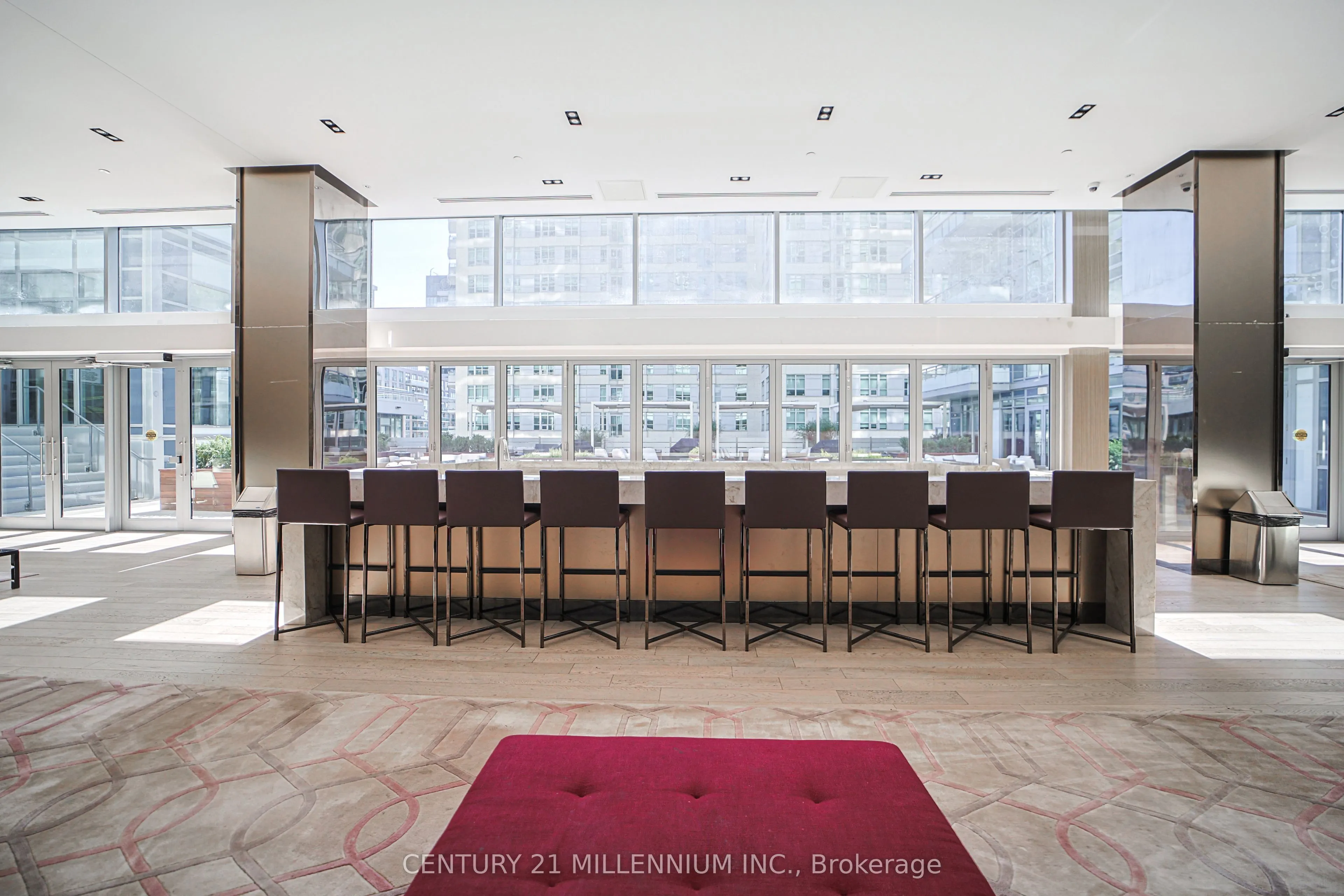 89 Dunfield Avenue, #405