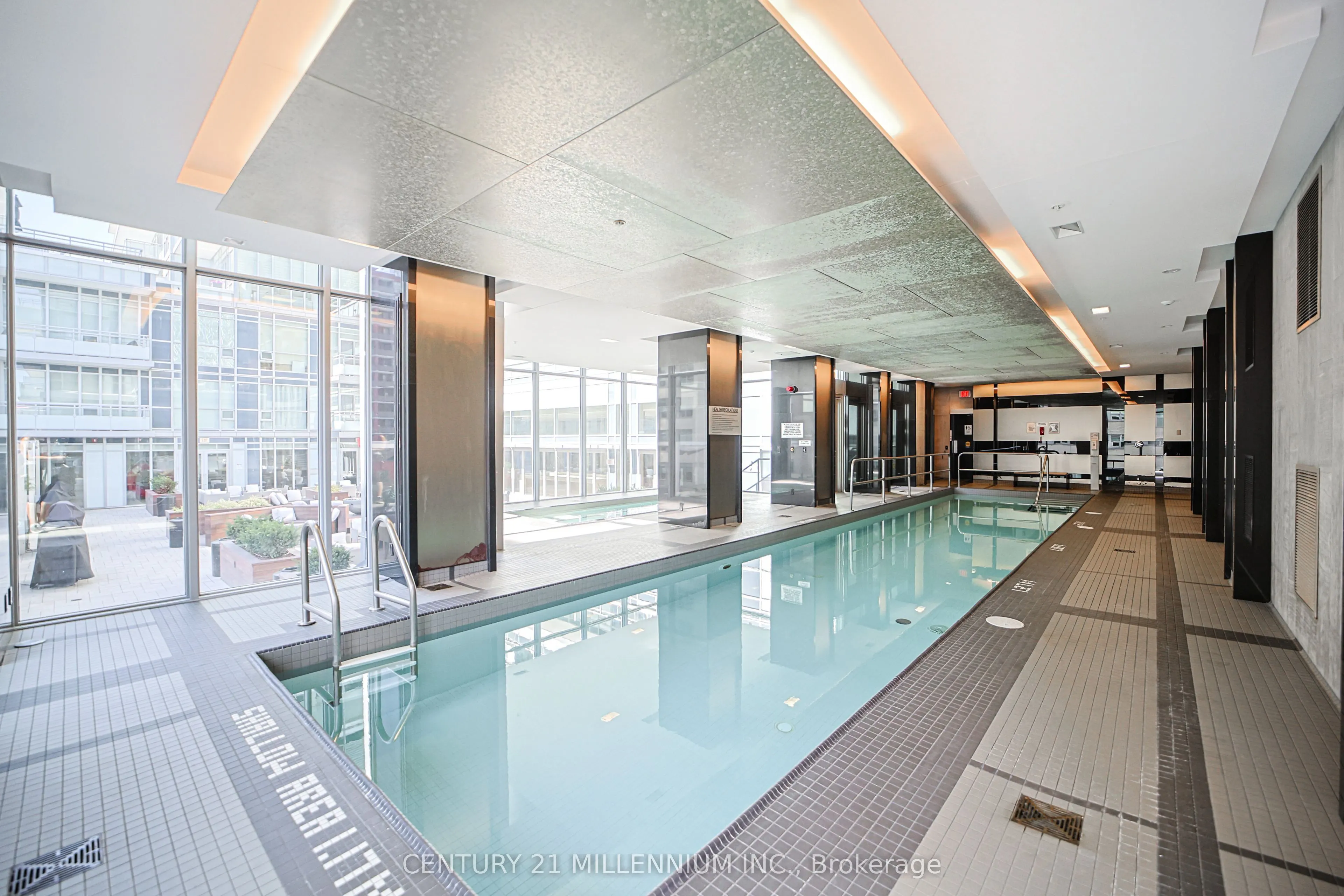 89 Dunfield Avenue, #405