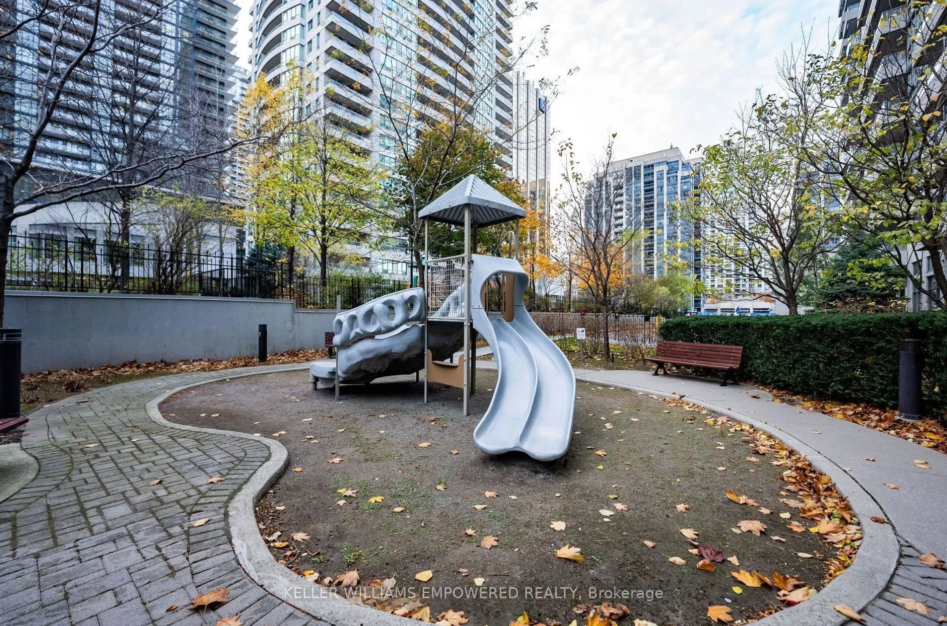 35 Hollywood Avenue, #1123