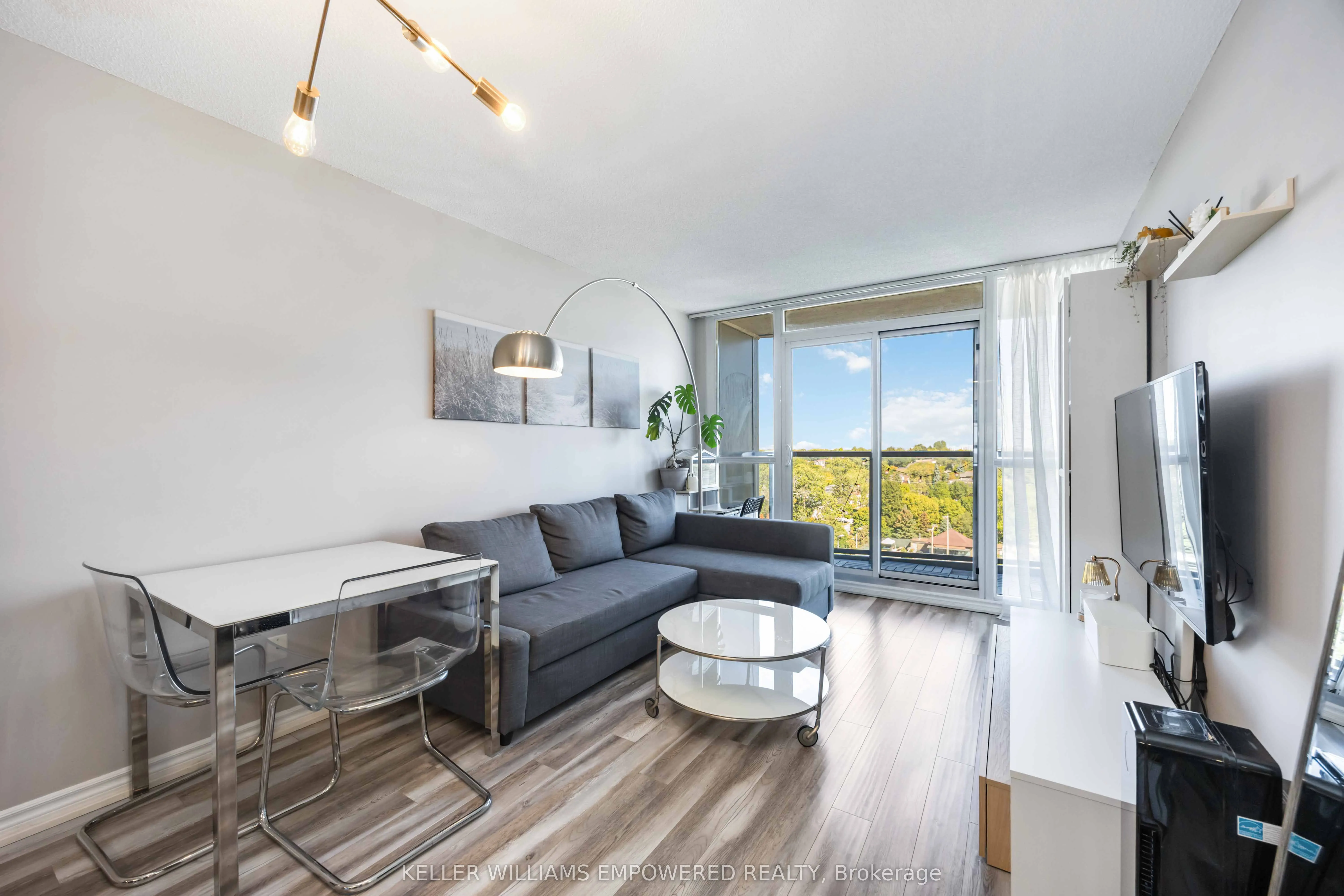 35 Hollywood Avenue, #1123