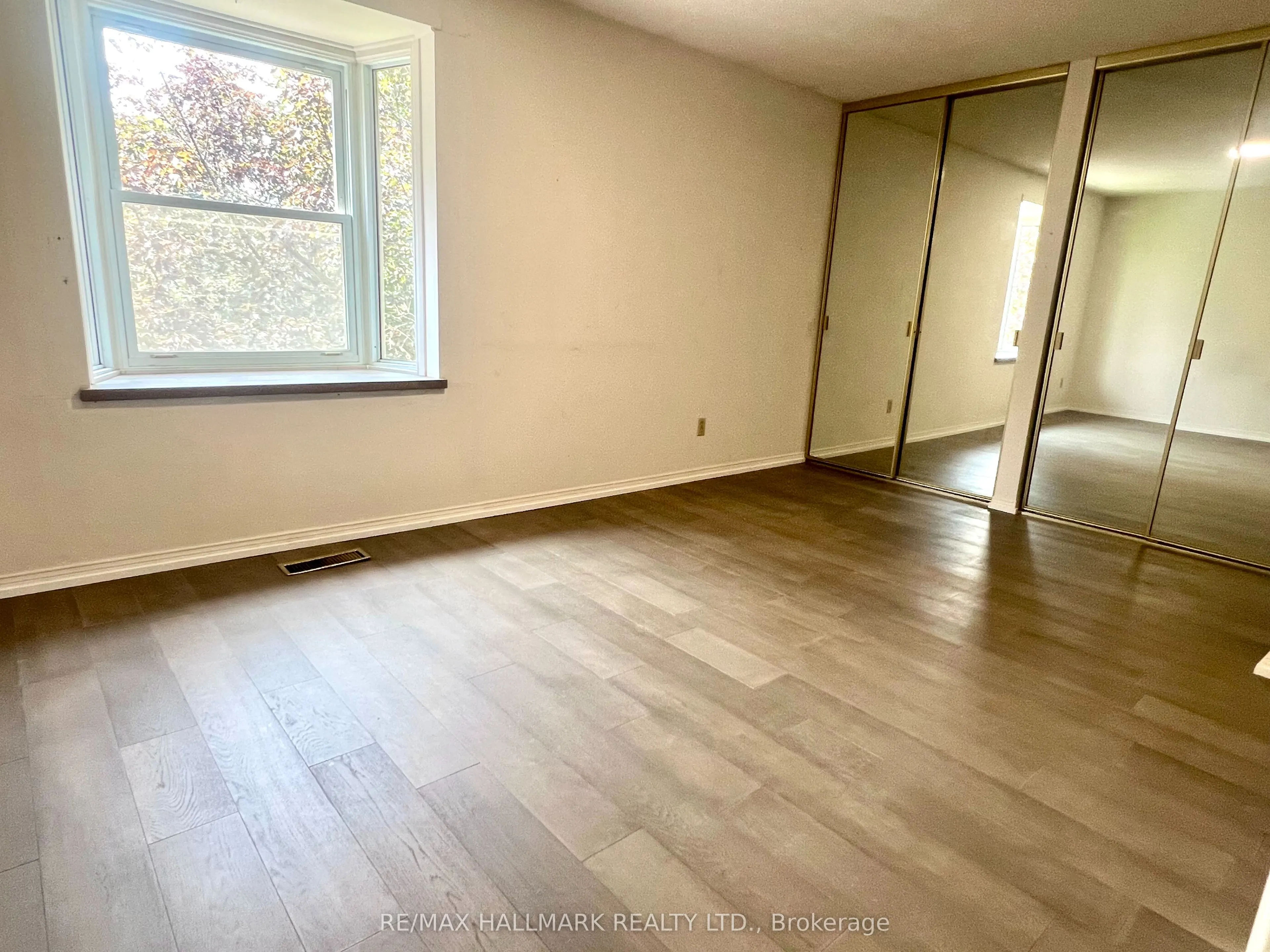 1 Red Maple Court, #33