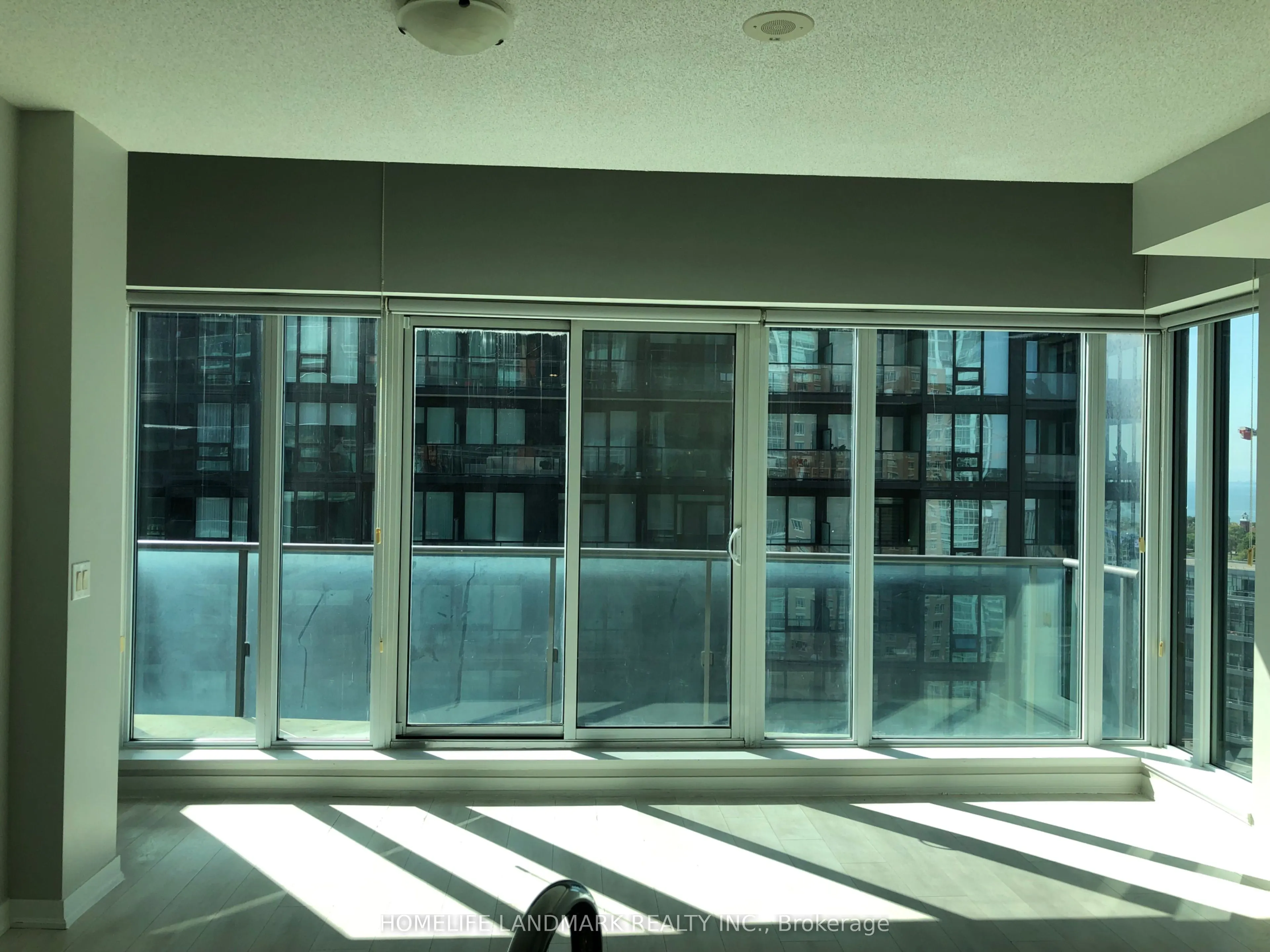 150 East Liberty Street, #1812