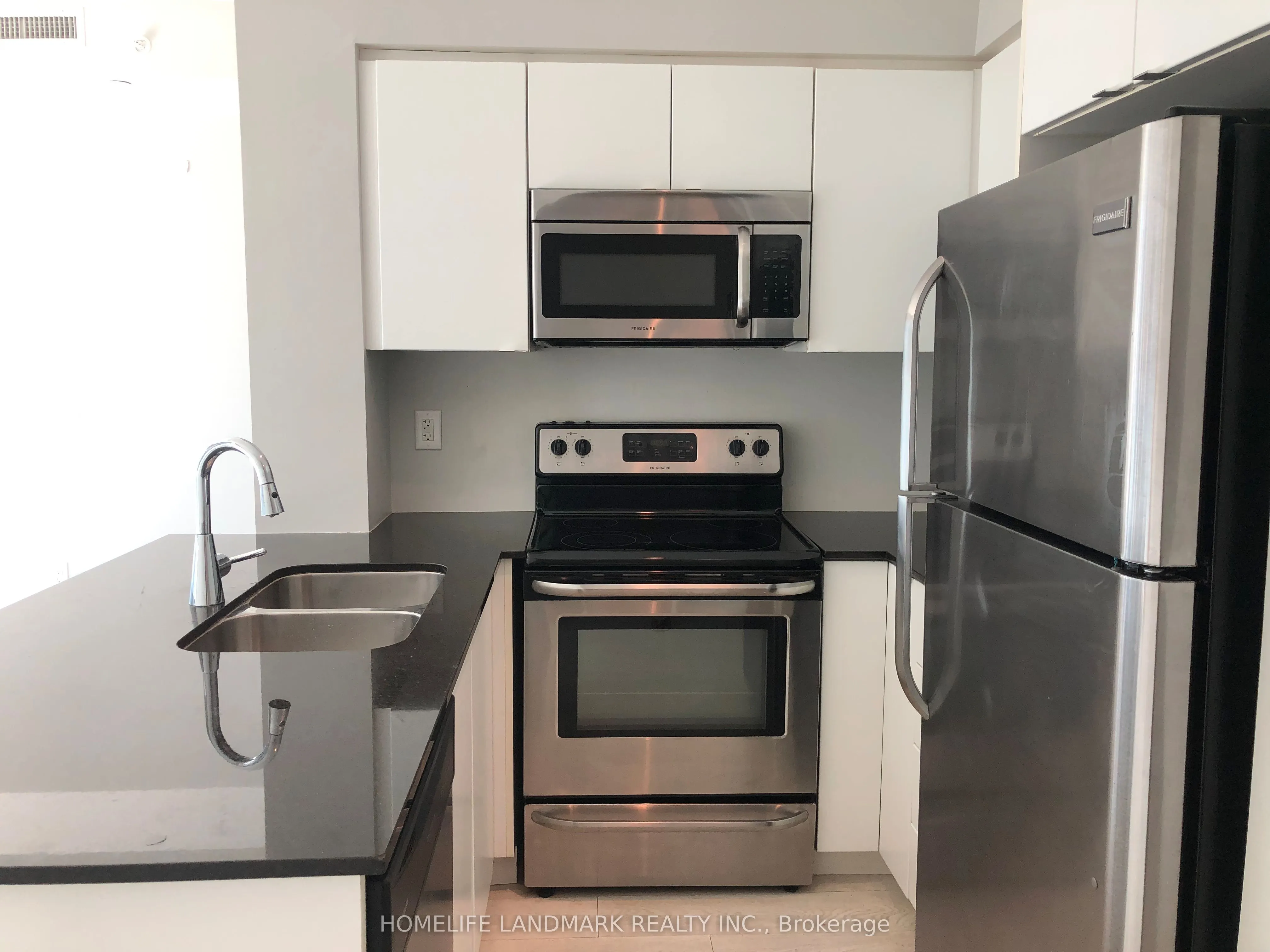 150 East Liberty Street, #1812