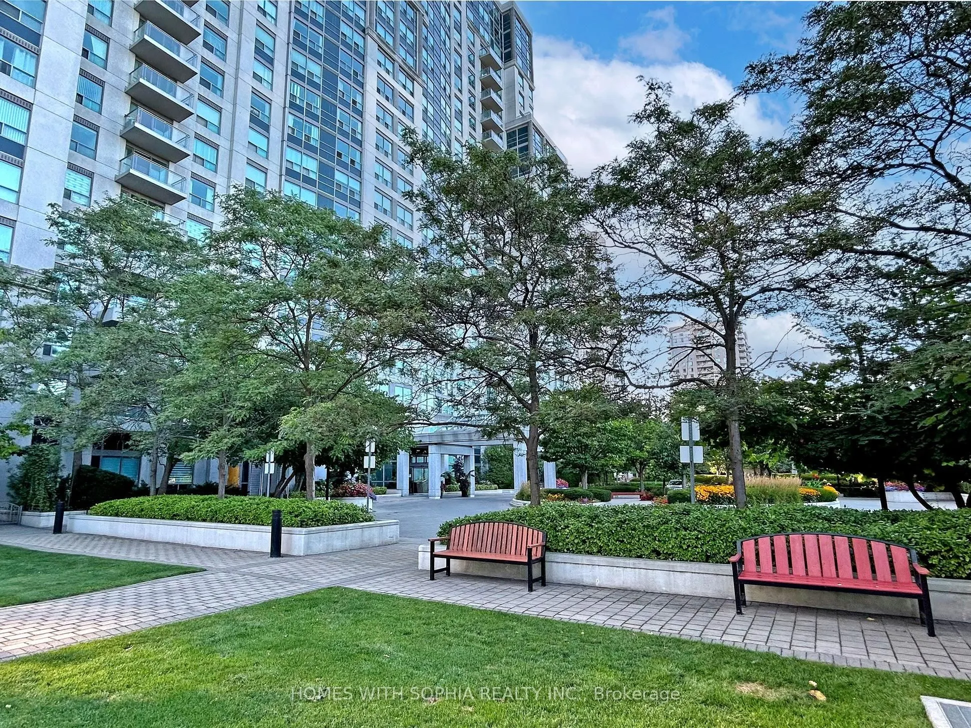 188 Doris Avenue, #1709