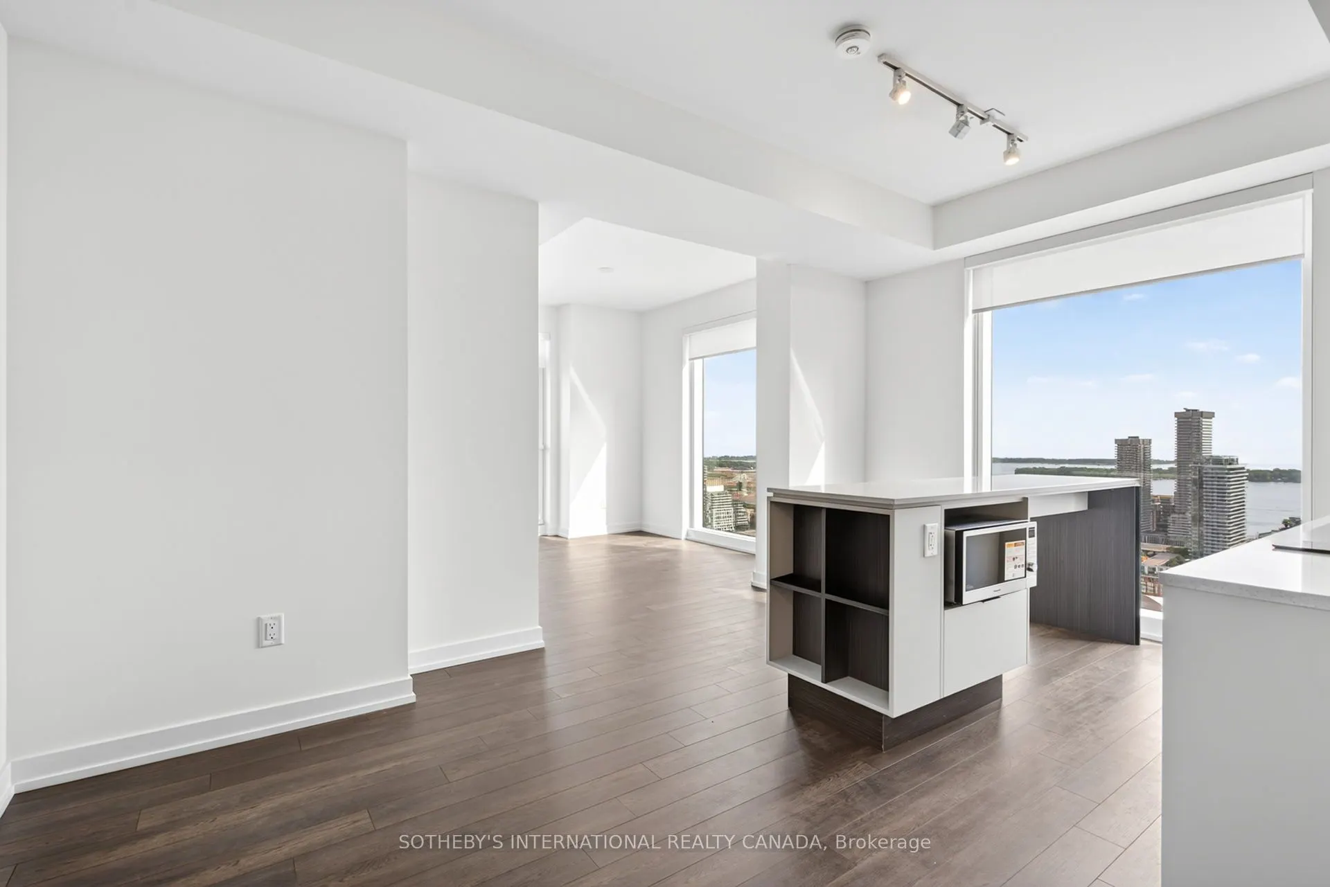 89 Church Street, #4207