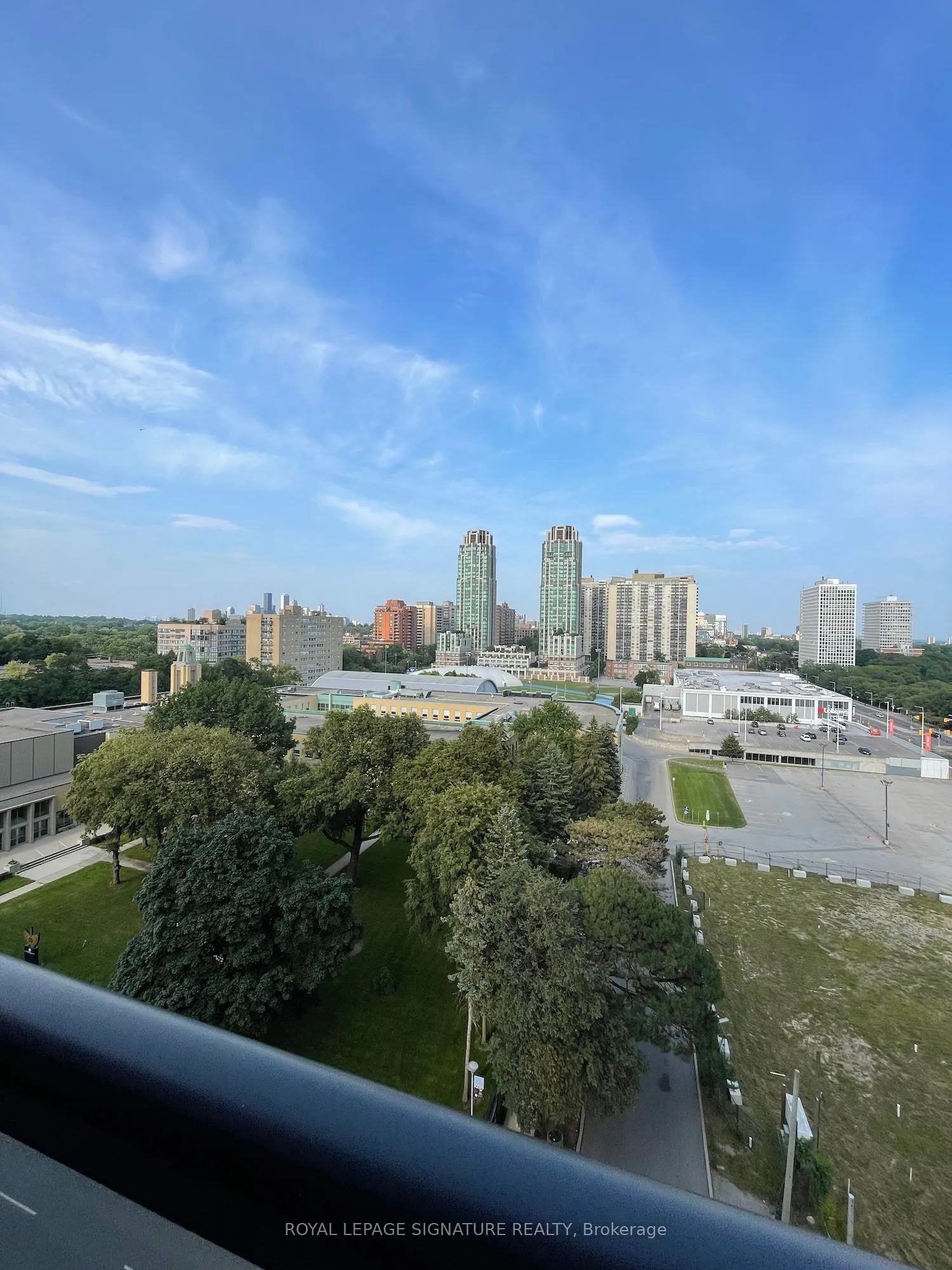 1486 Bathurst Street, #904