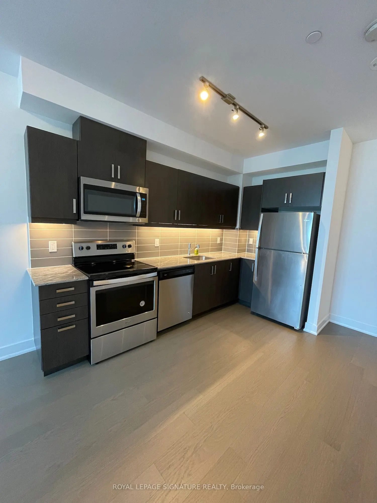 1486 Bathurst Street, #904