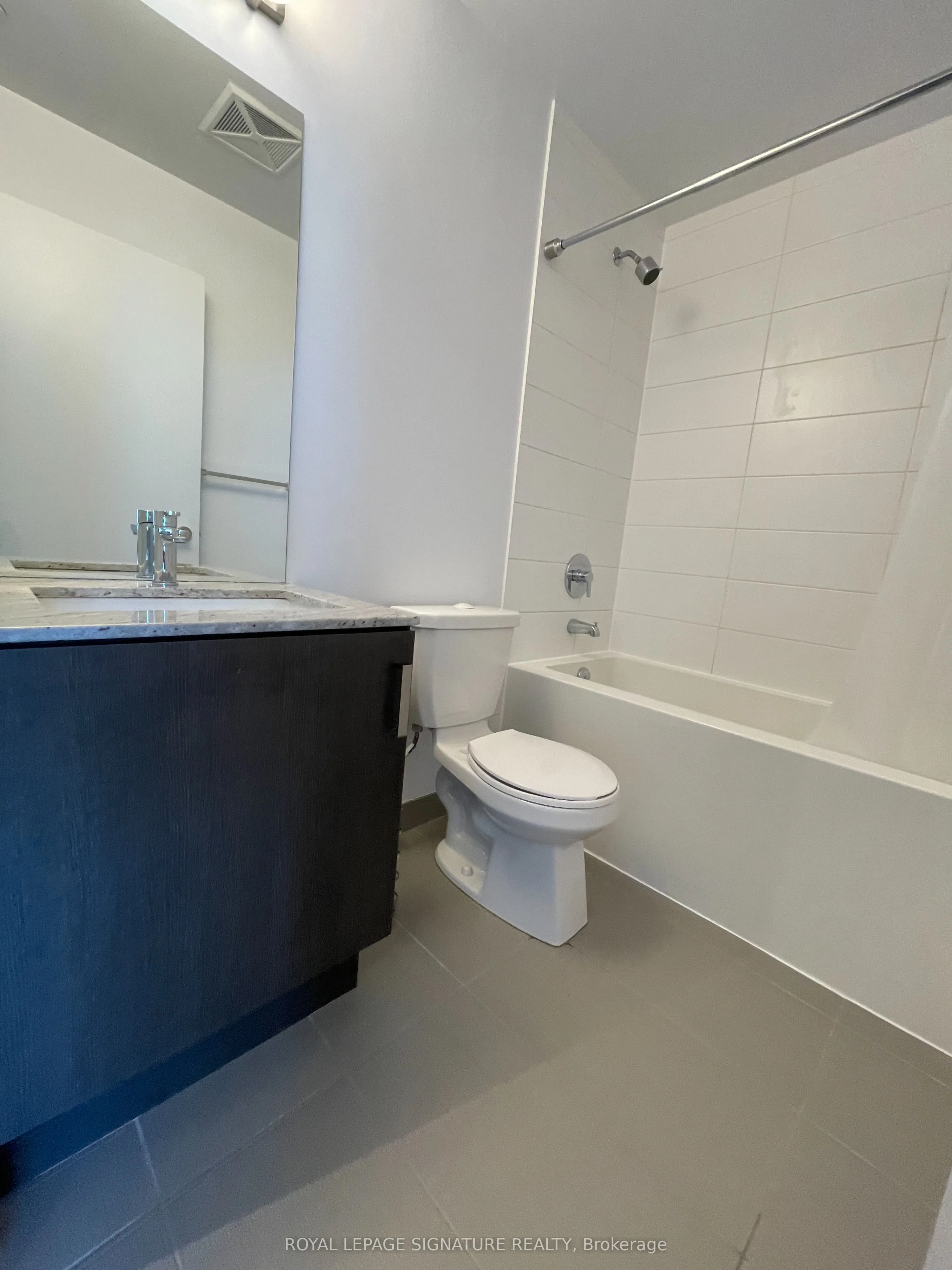 1486 Bathurst Street, #904