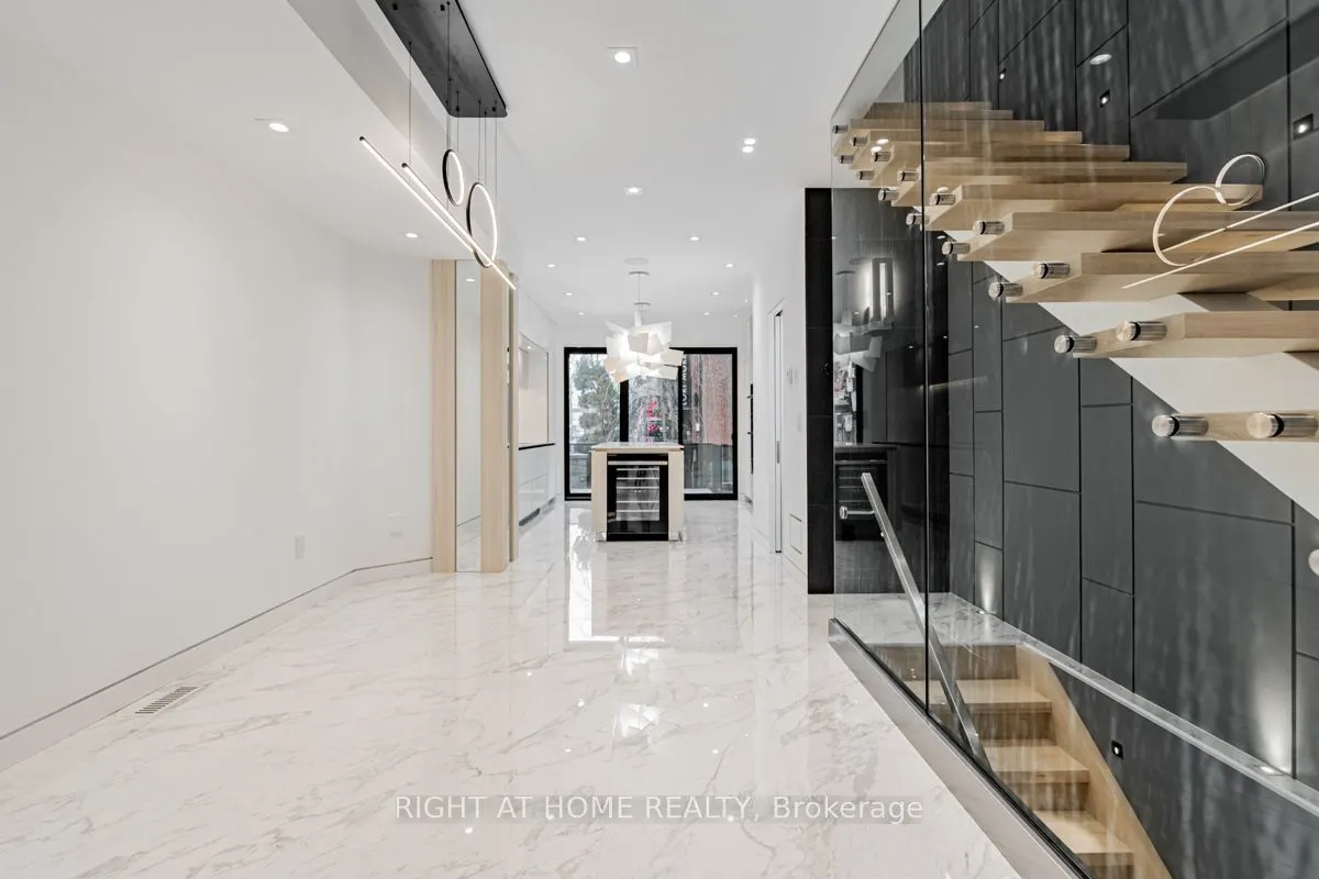 677 Huron Street
