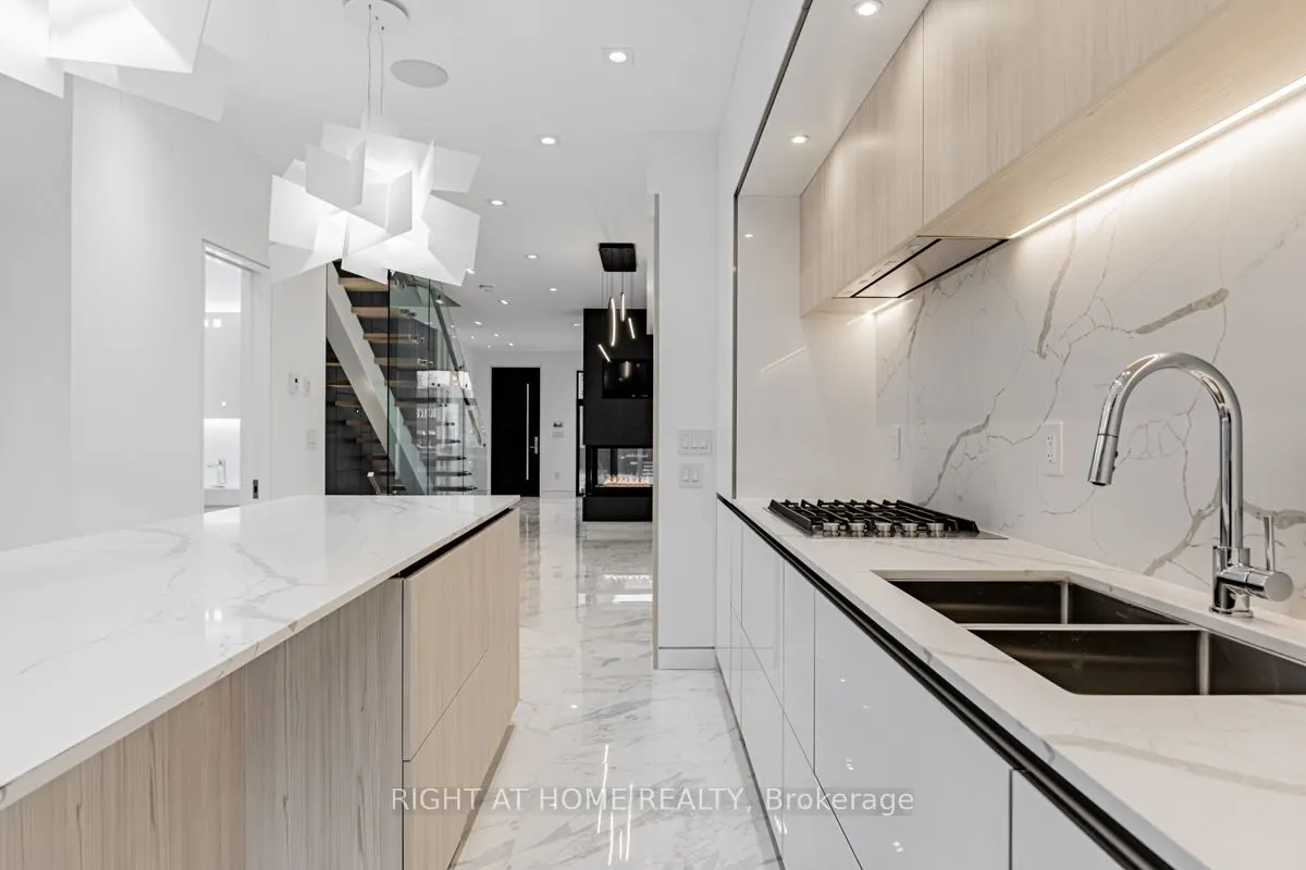 677 Huron Street