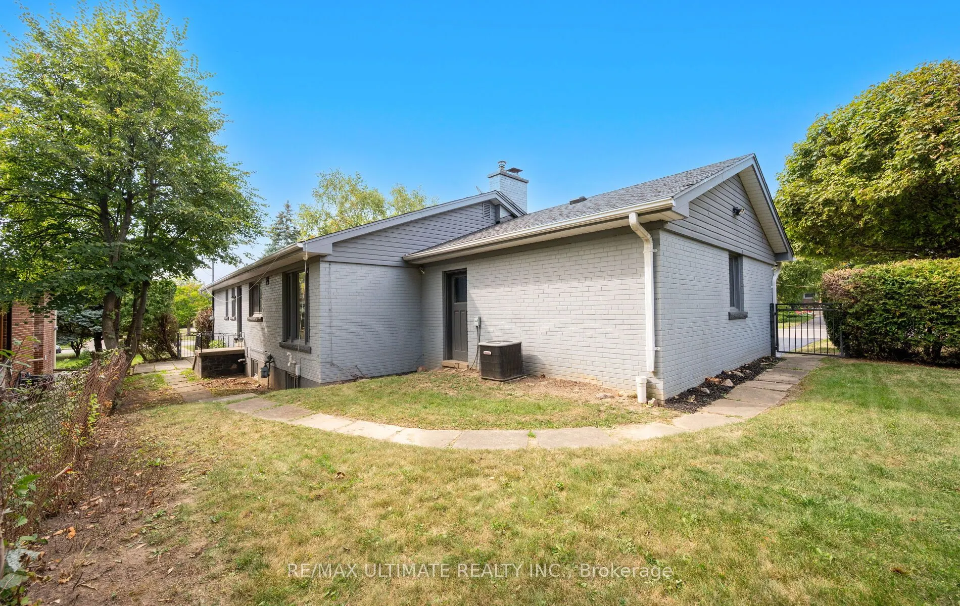 17 Fleetwell Court