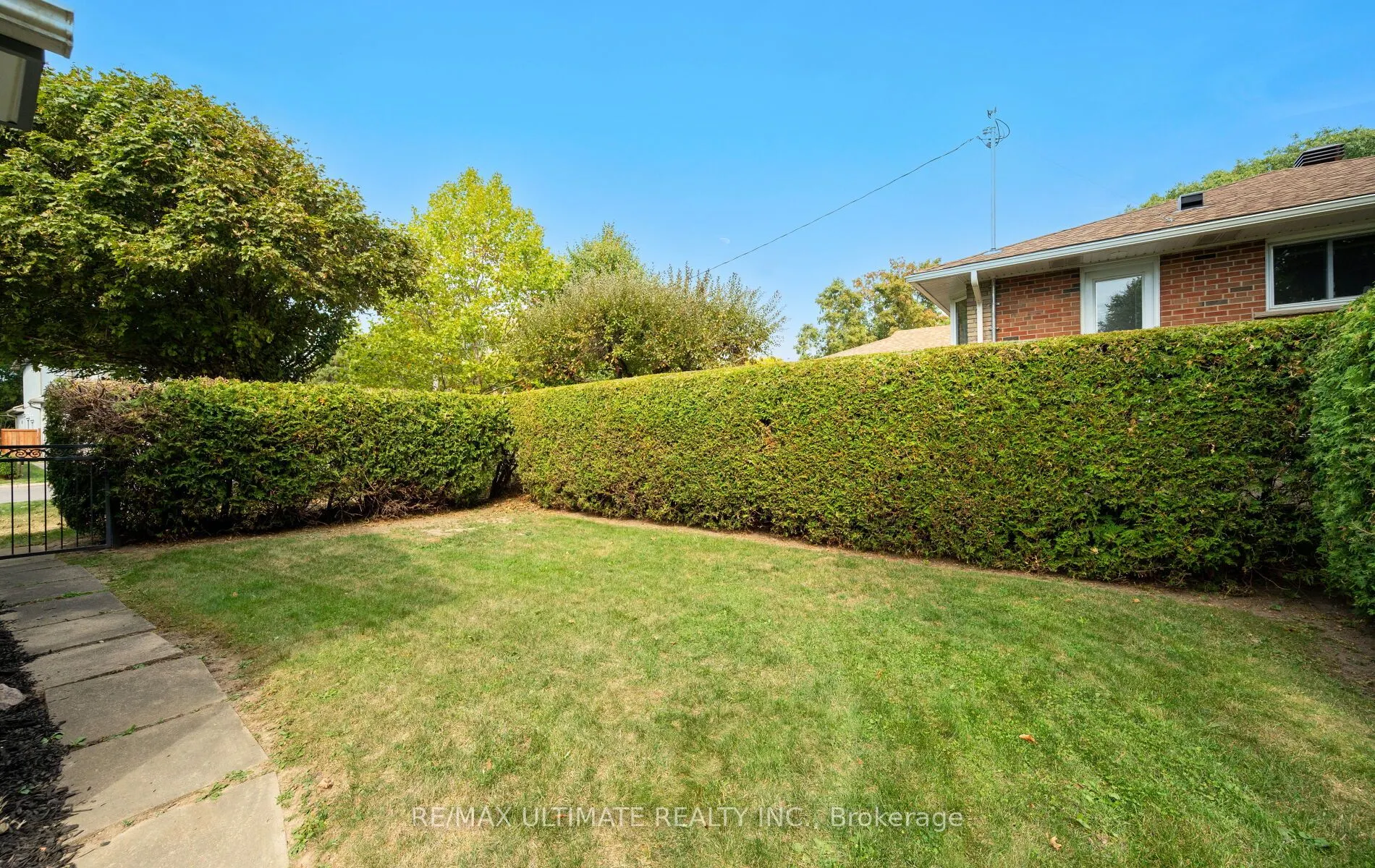 17 Fleetwell Court