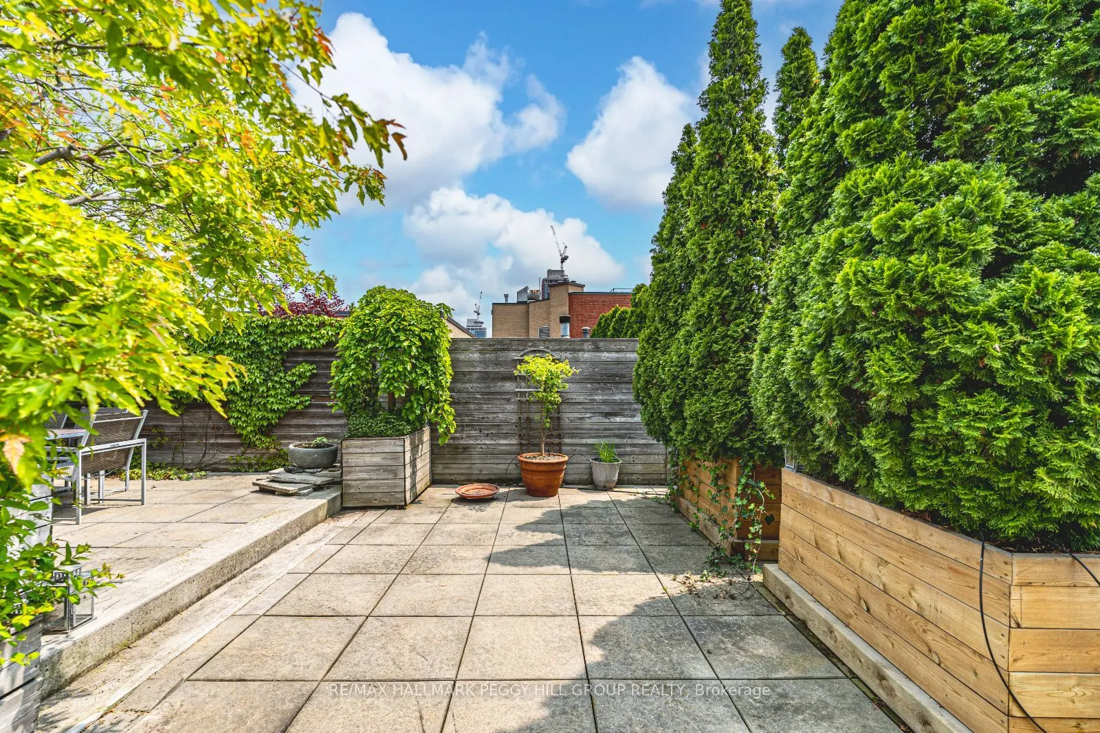 80 Front Street E, #824