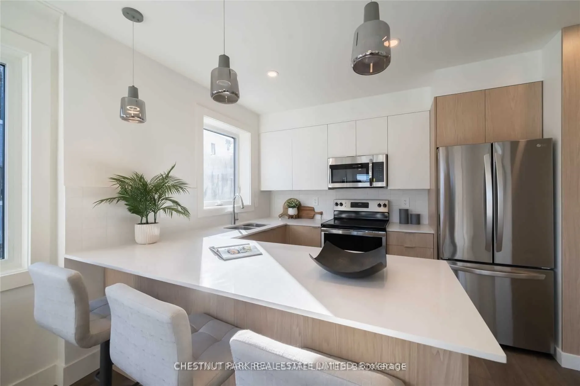 1472 Avenue Road, #5