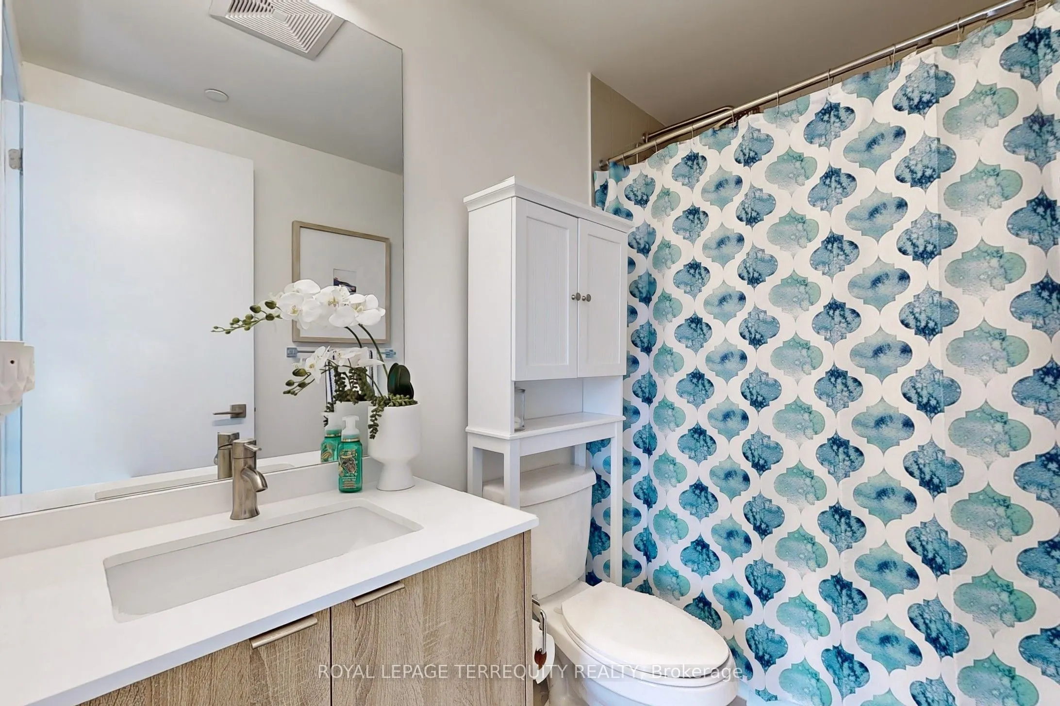 840 St Clair Avenue W, #612