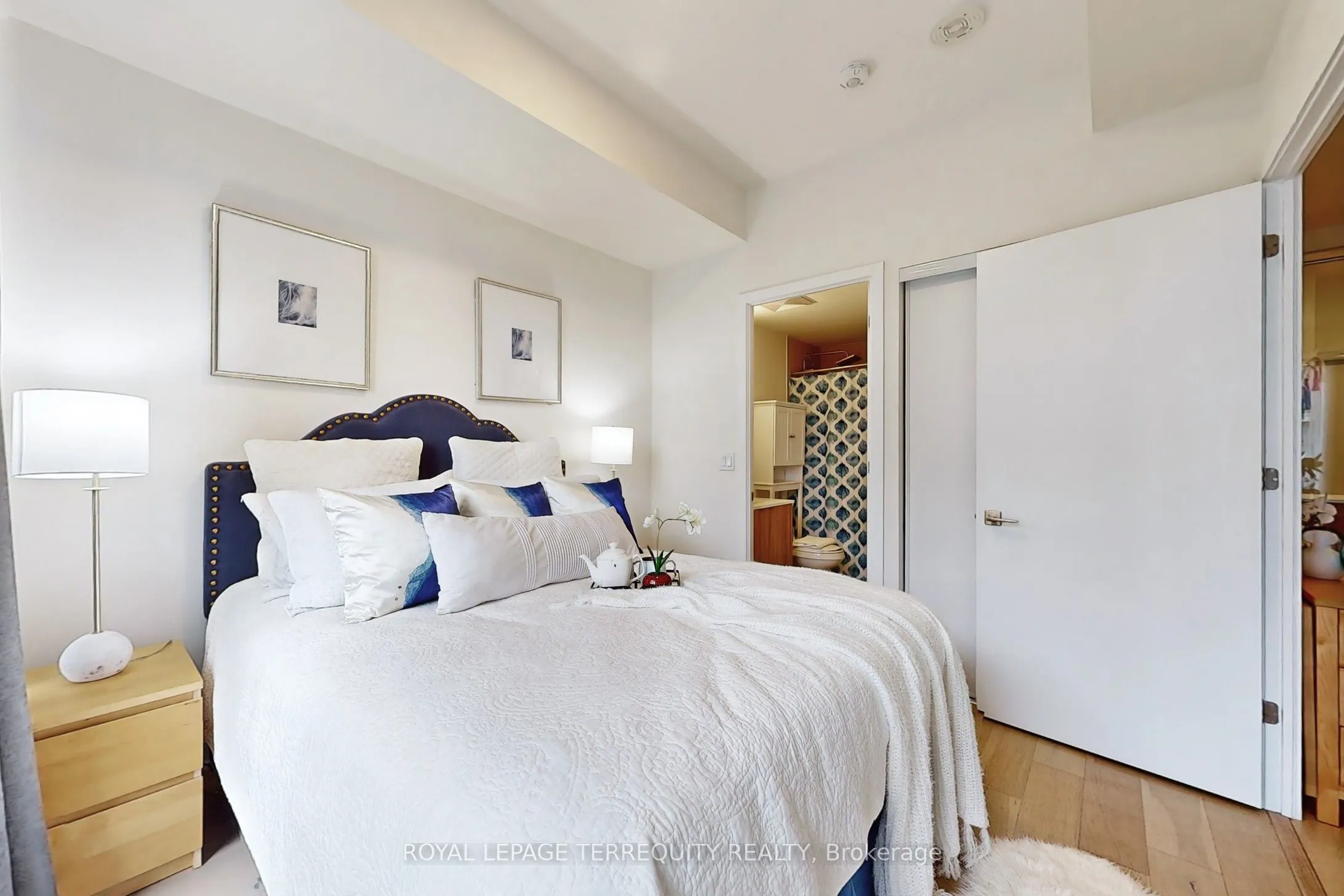 840 St Clair Avenue W, #612