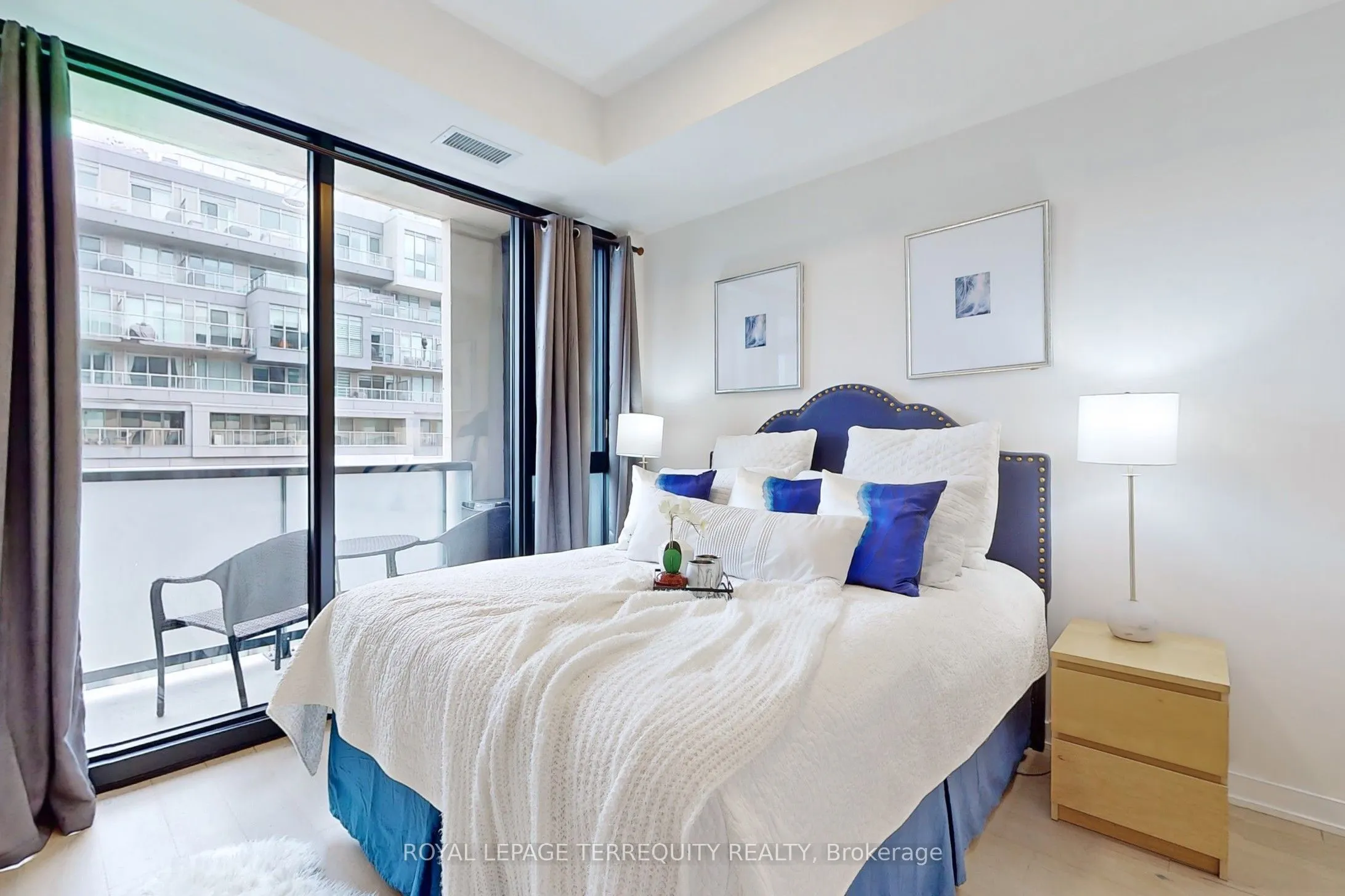 840 St Clair Avenue W, #612