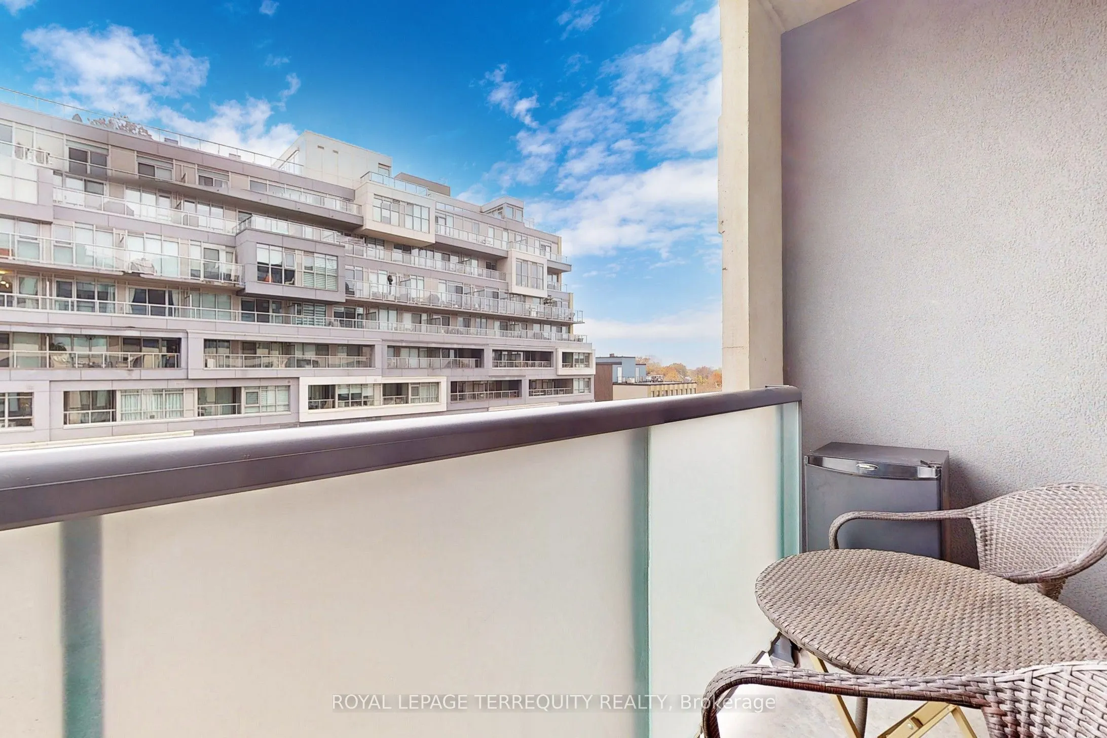 840 St Clair Avenue W, #612
