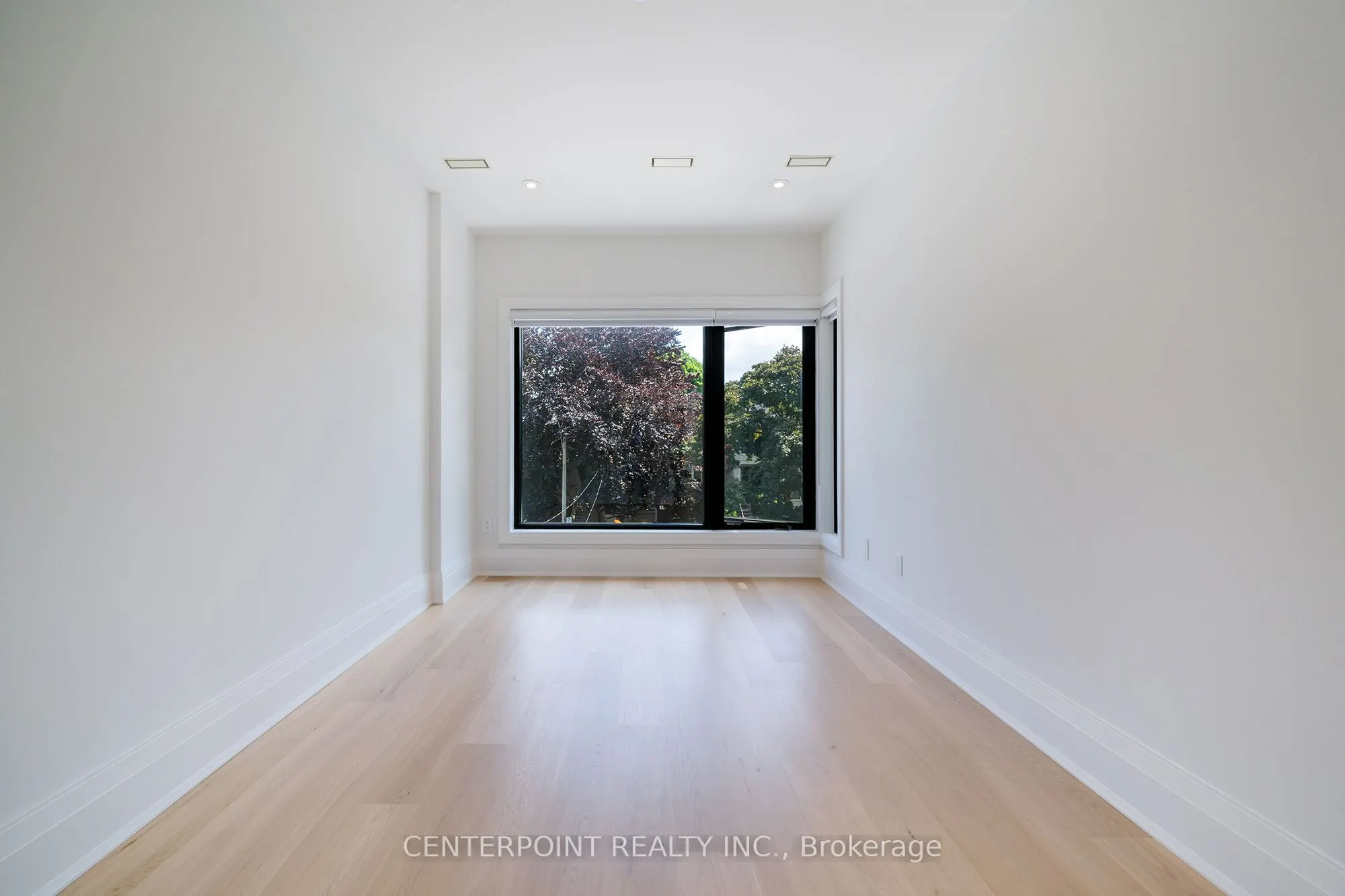 30 Gilgorm Road