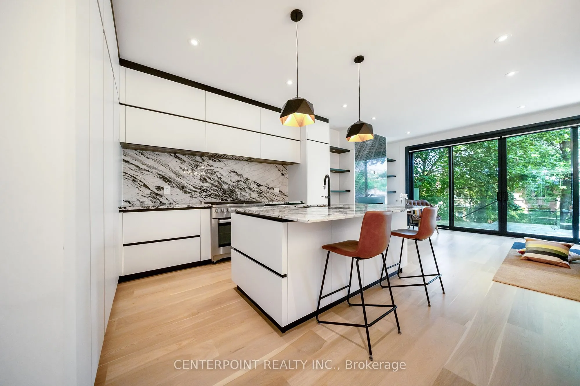 30 Gilgorm Road