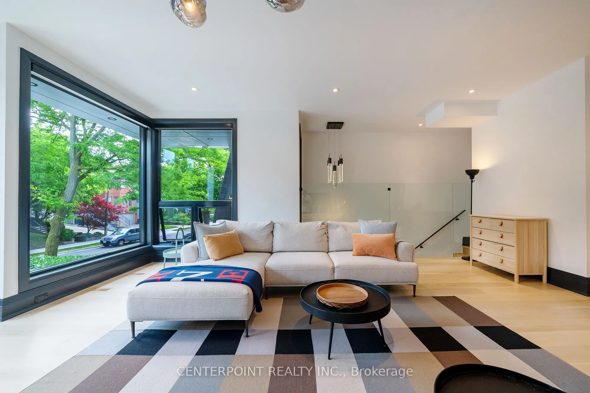 30 Gilgorm Road