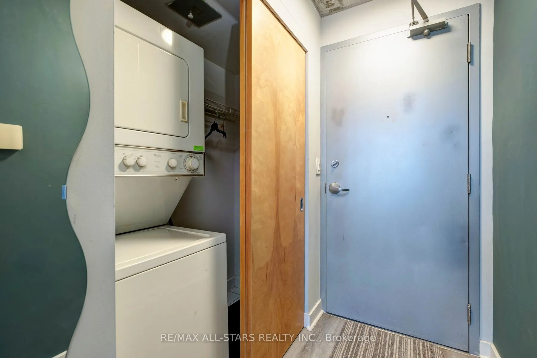 255 Richmond Street E, #409