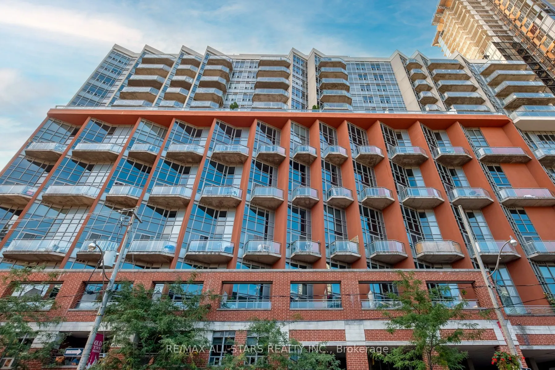 255 Richmond Street E, #409