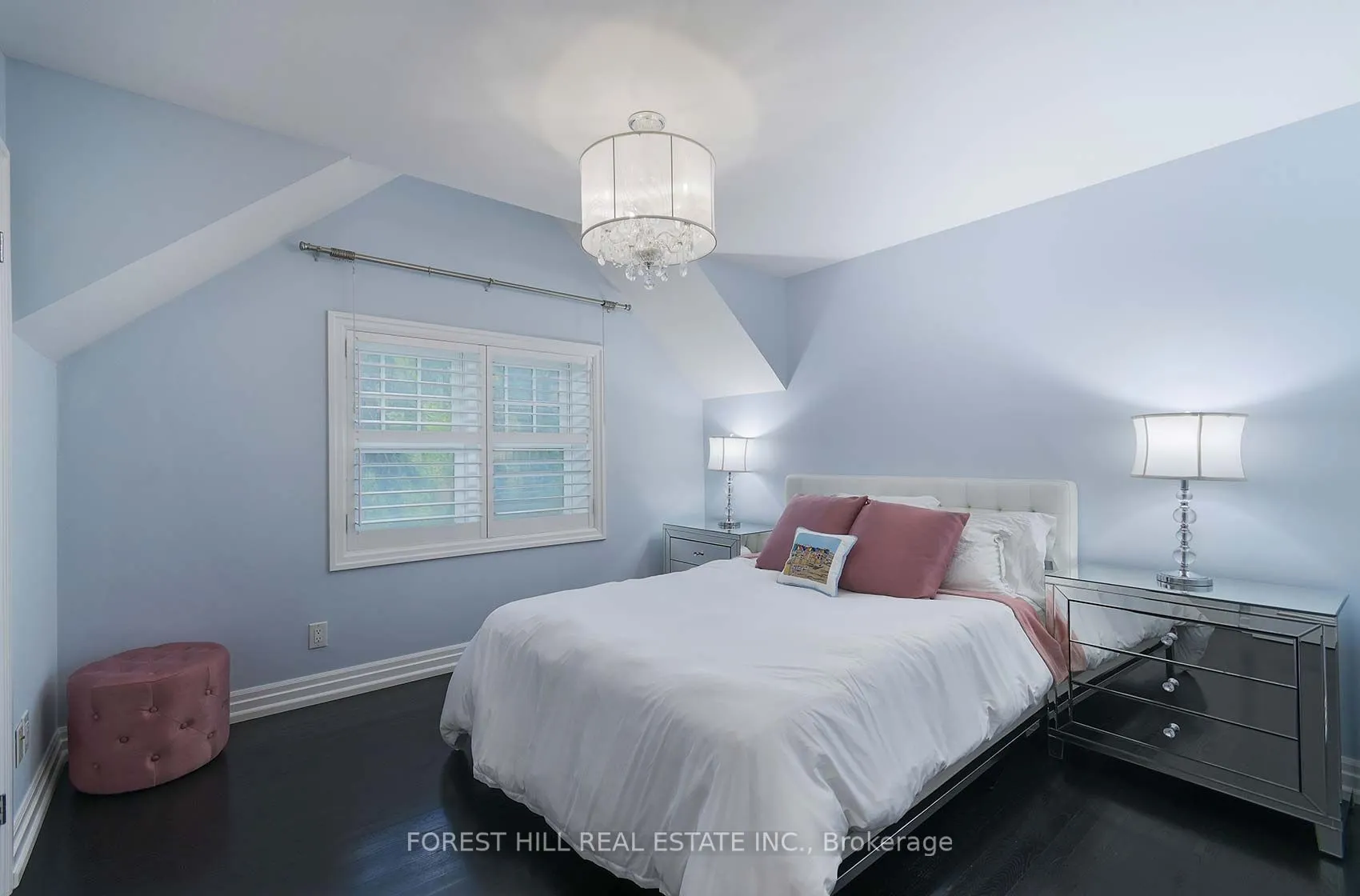 16 Forest Ridge Drive