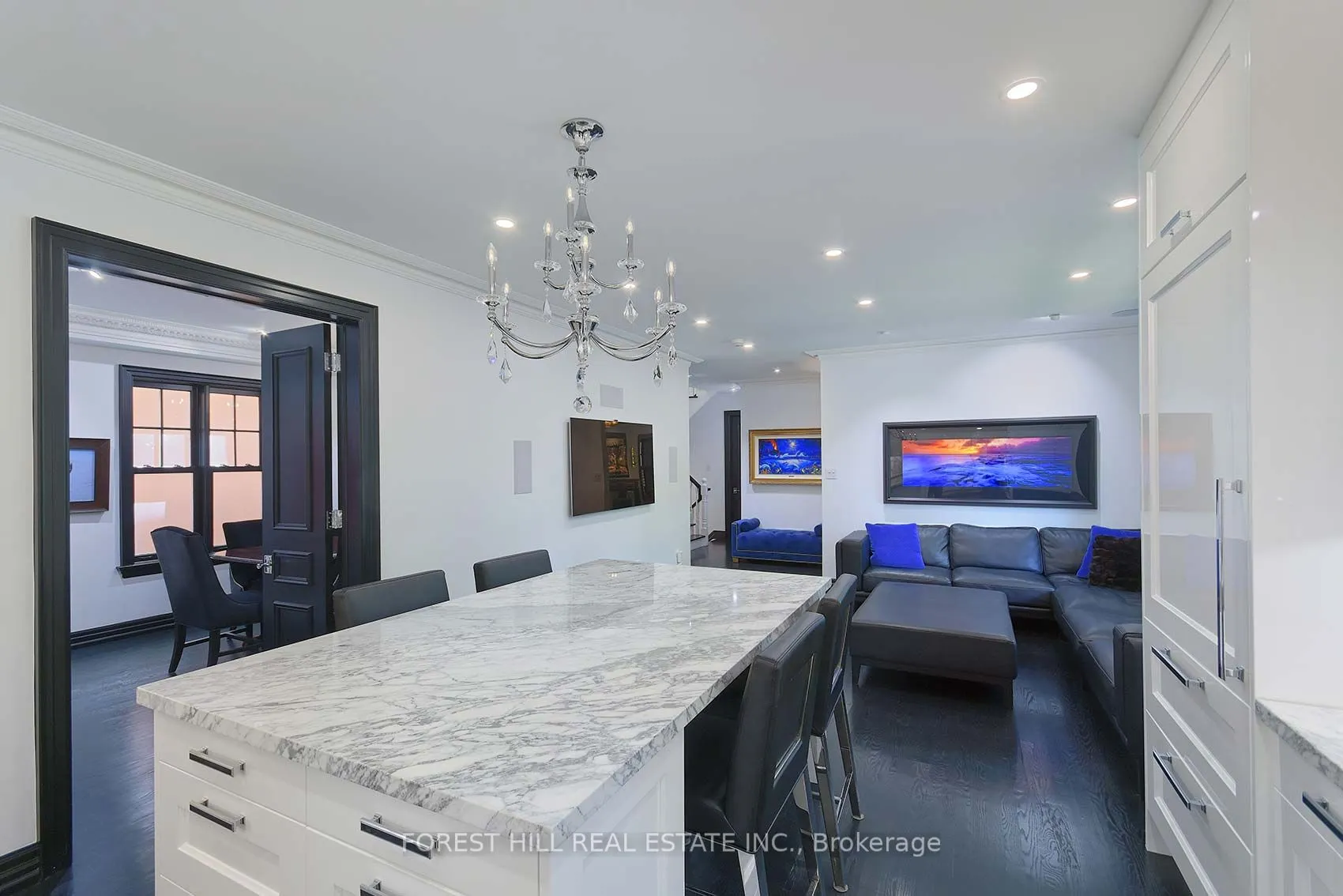 16 Forest Ridge Drive