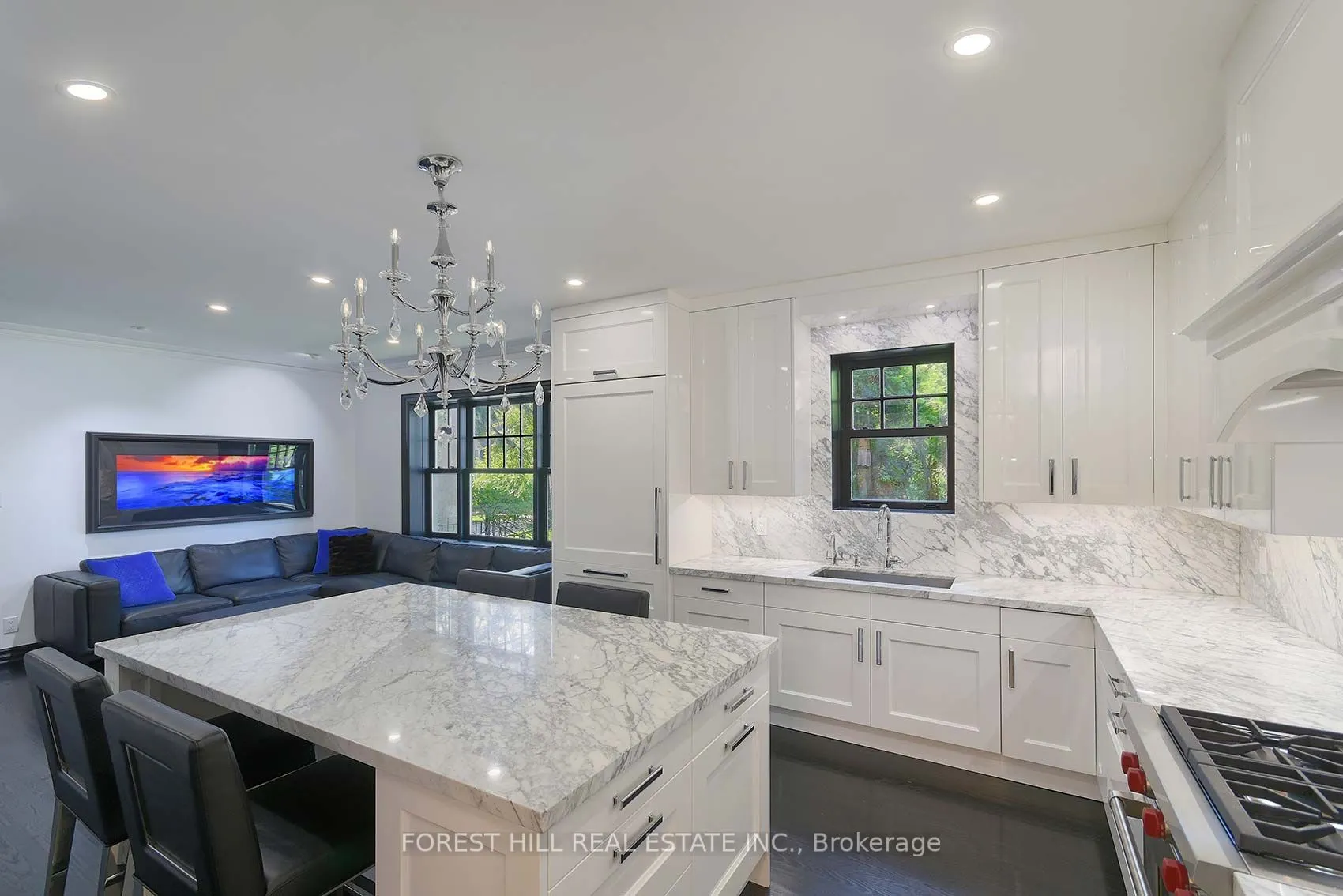 16 Forest Ridge Drive