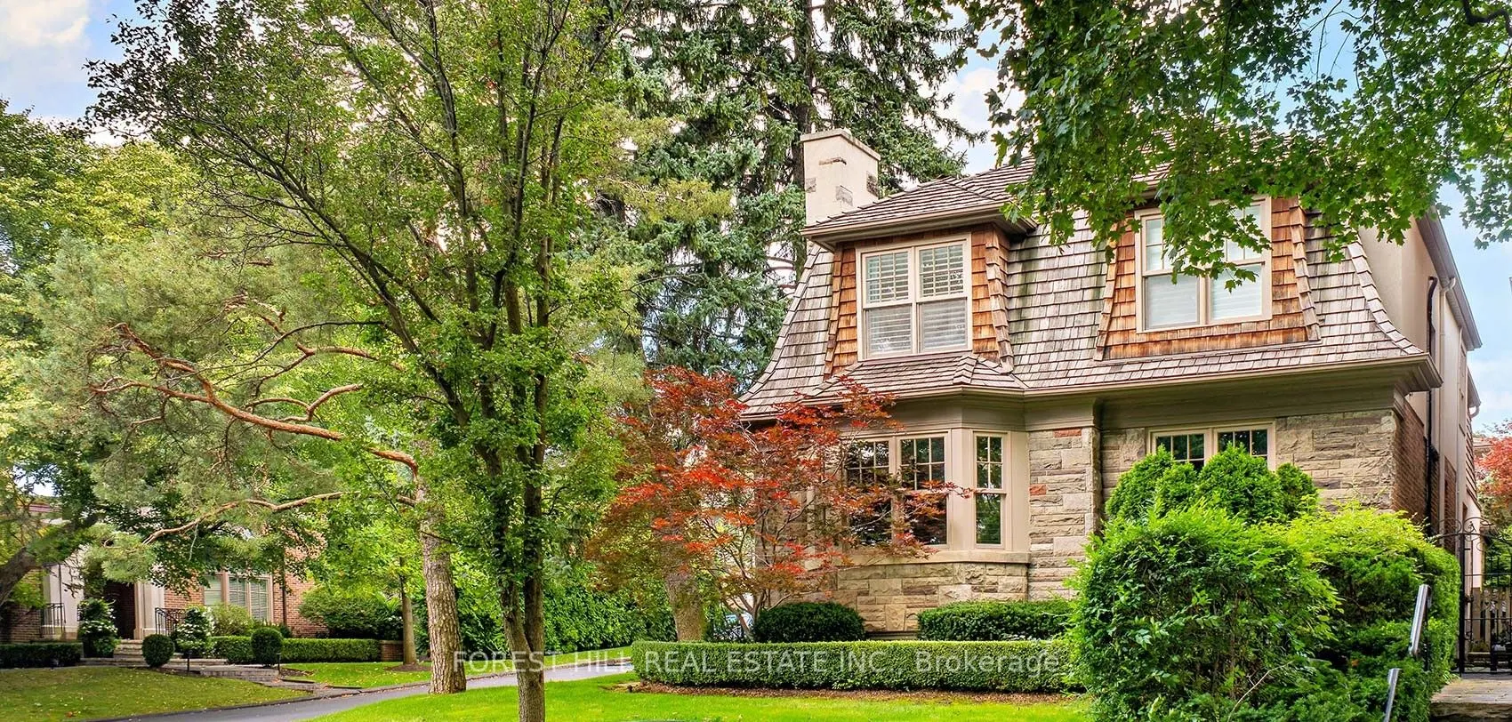 16 Forest Ridge Drive