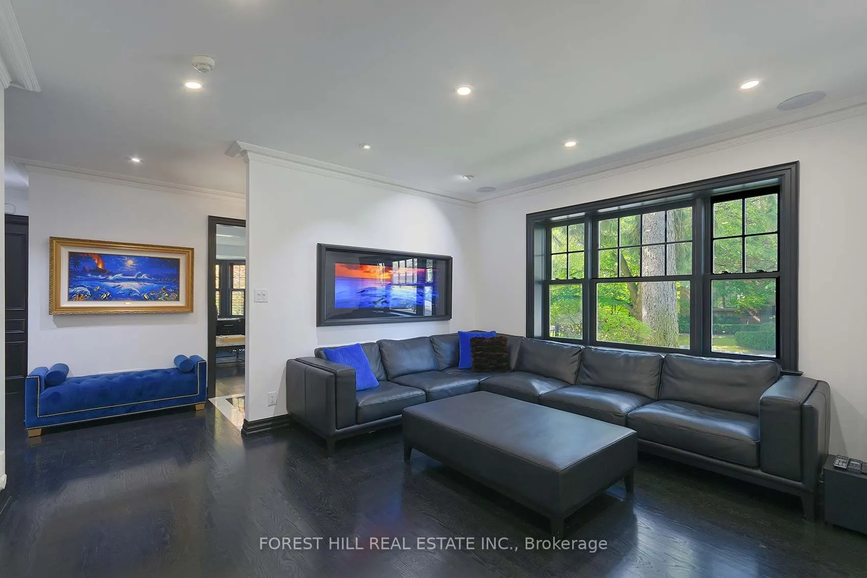 16 Forest Ridge Drive