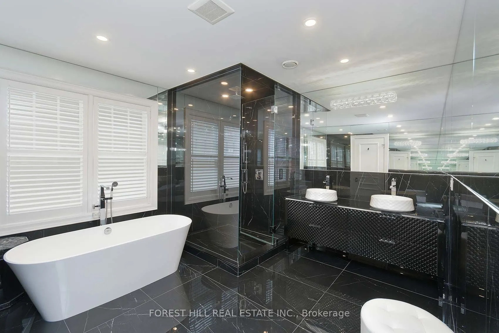 16 Forest Ridge Drive