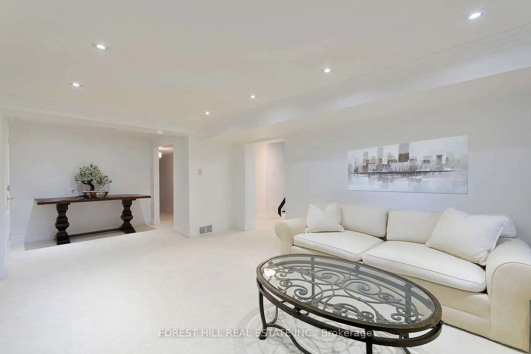 16 Forest Ridge Drive