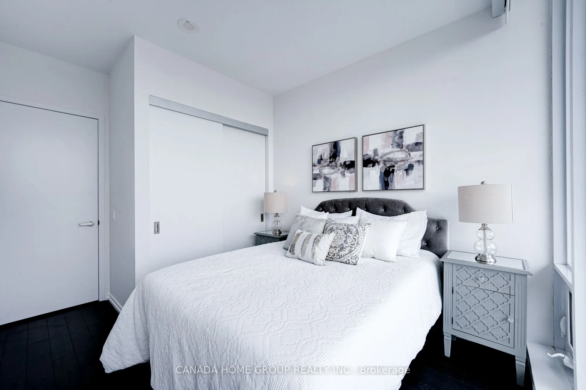 197 Yonge Street, #3605