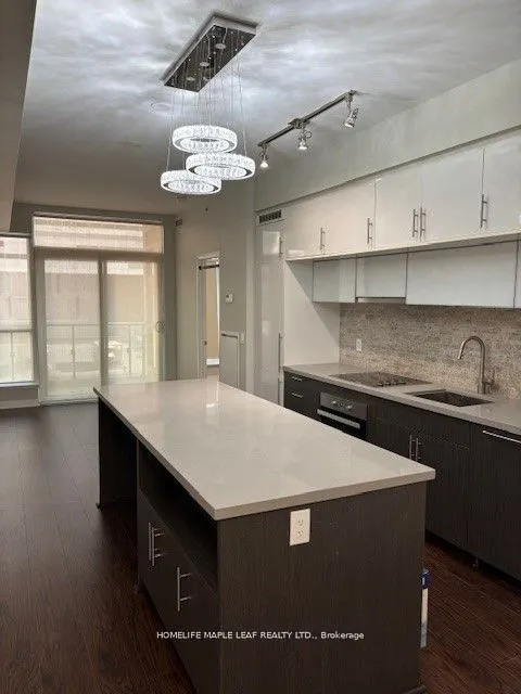 8 Mercer Street, #519