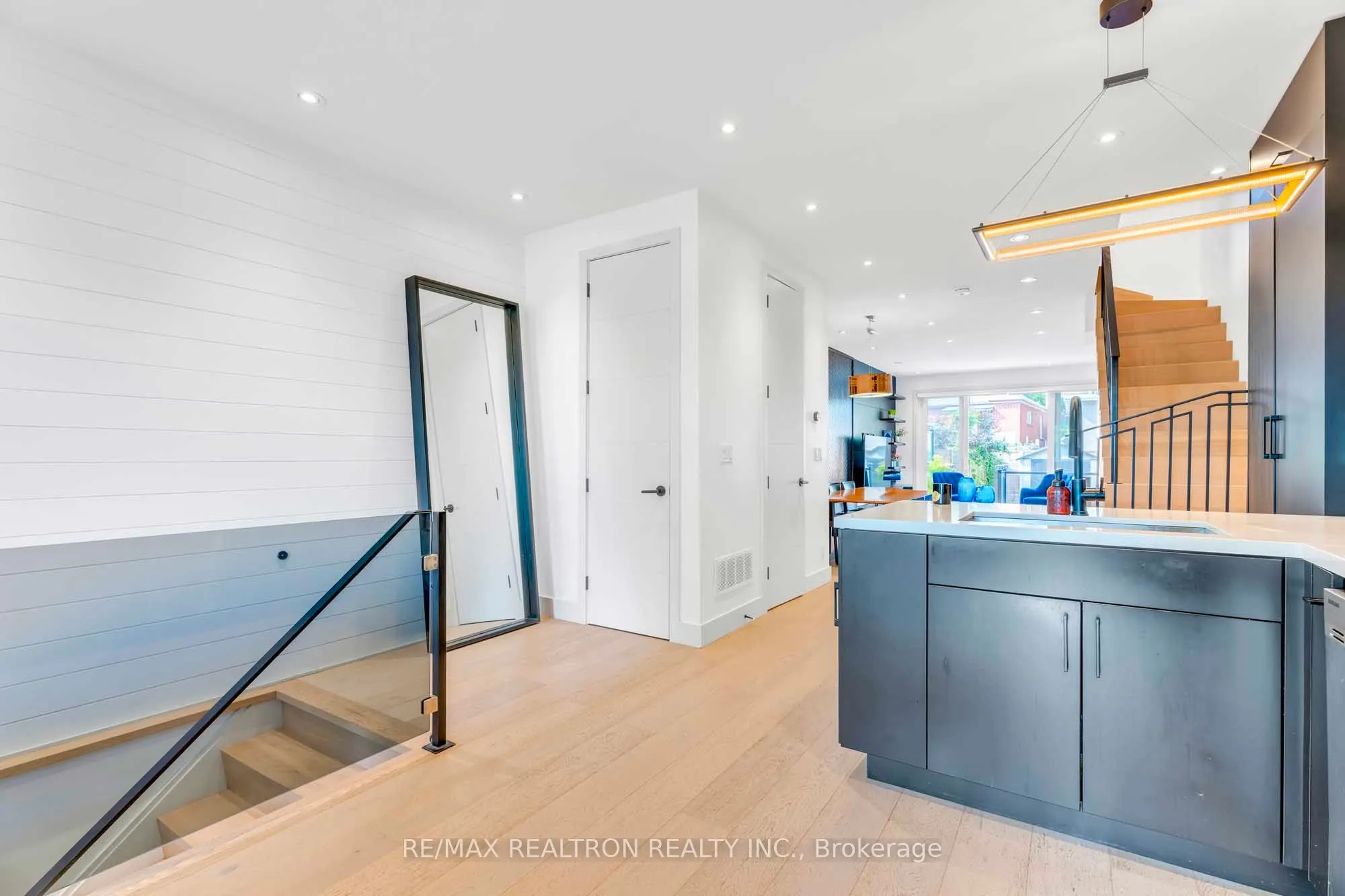 38 Alameda Avenue